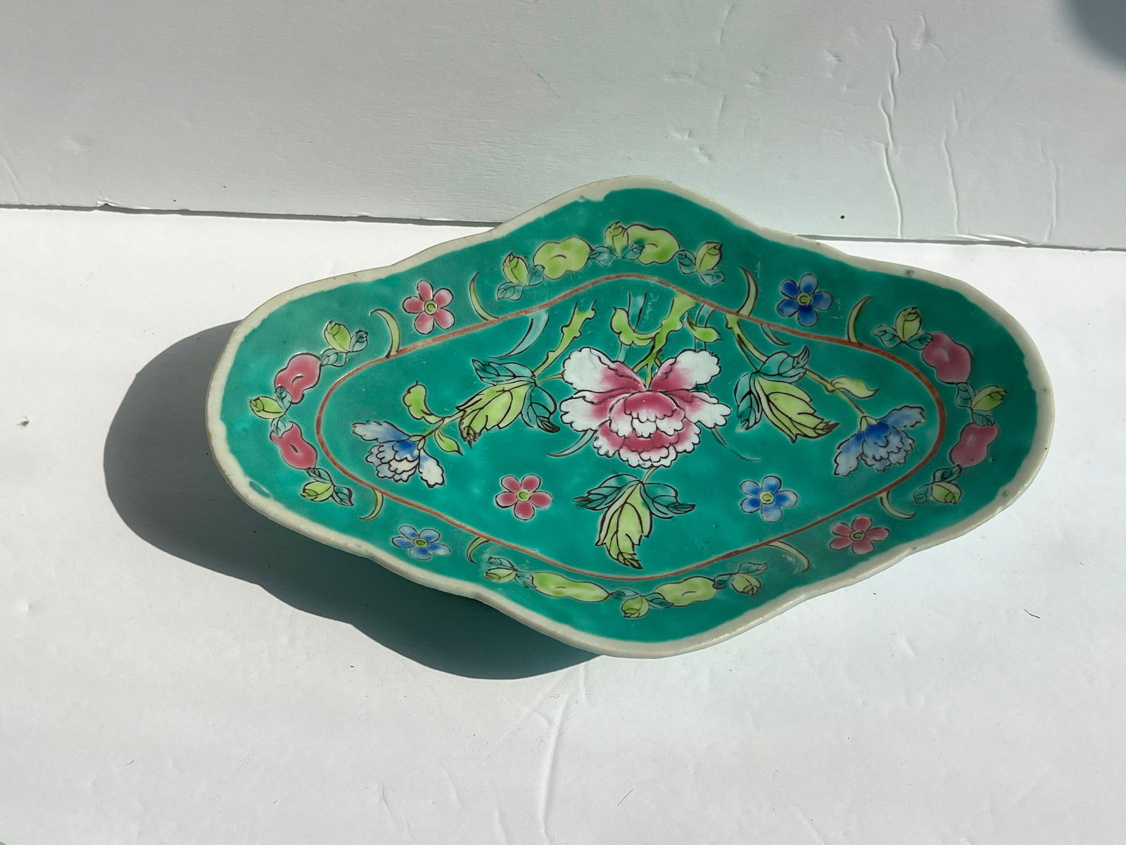 Antique Chinese Dish: Antique Chinese Dish