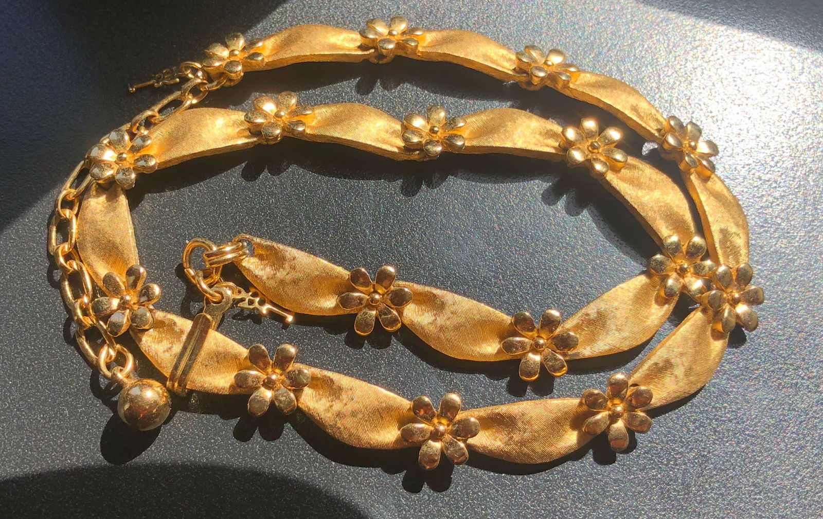 Antique Gold Filled Necklace: Antique Gold Filled Necklace