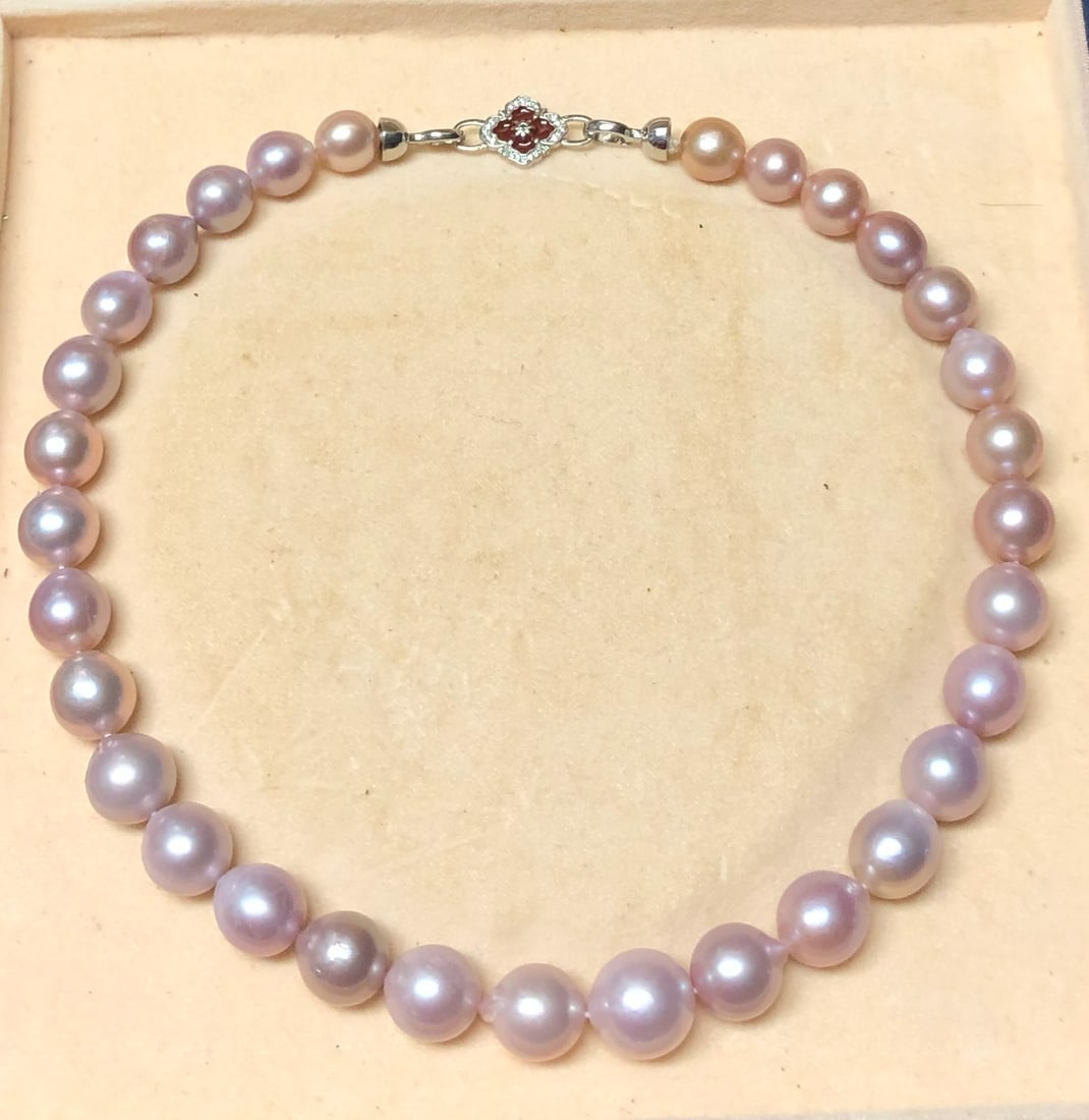 Huge Pearl Necklace: Huge Pearl Necklace, biggest bead: 14mm