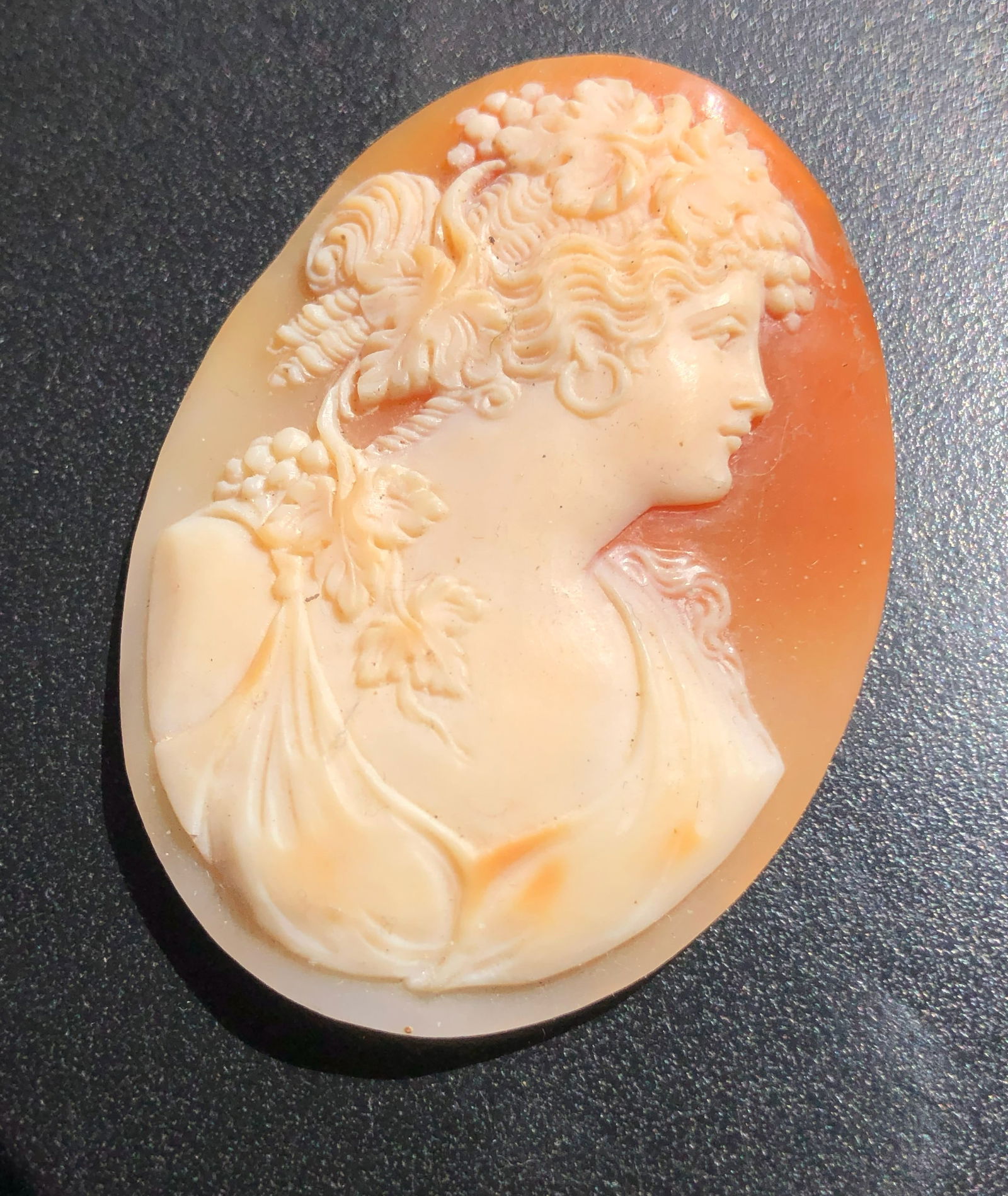 Antique Carved Cameo: Antique Carved Cameo , Size: 2"
