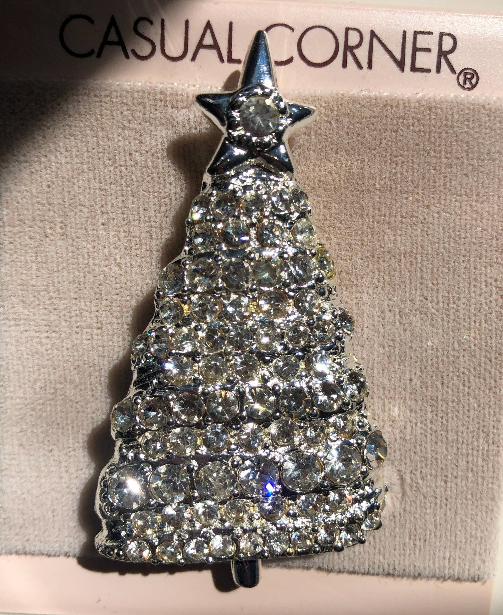 Vintage Chrismas Tree Brooch Pin (1 of 2)