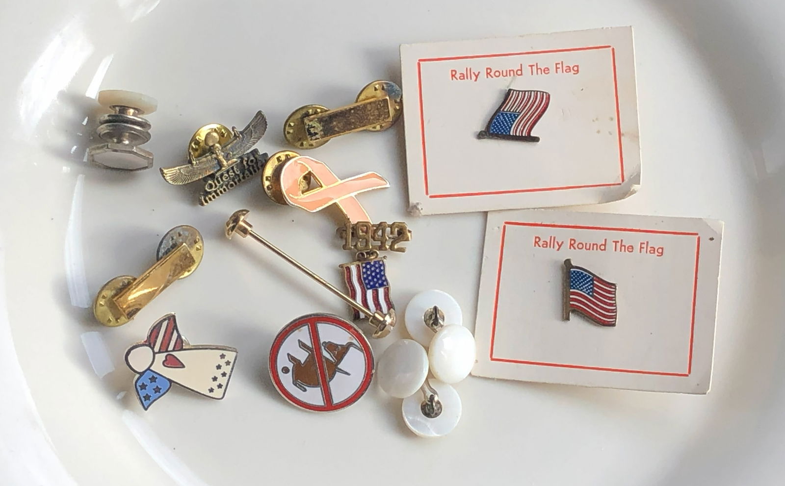 Group of Pins and Men's Jewelry: Group of Pins and Men's Jewelry