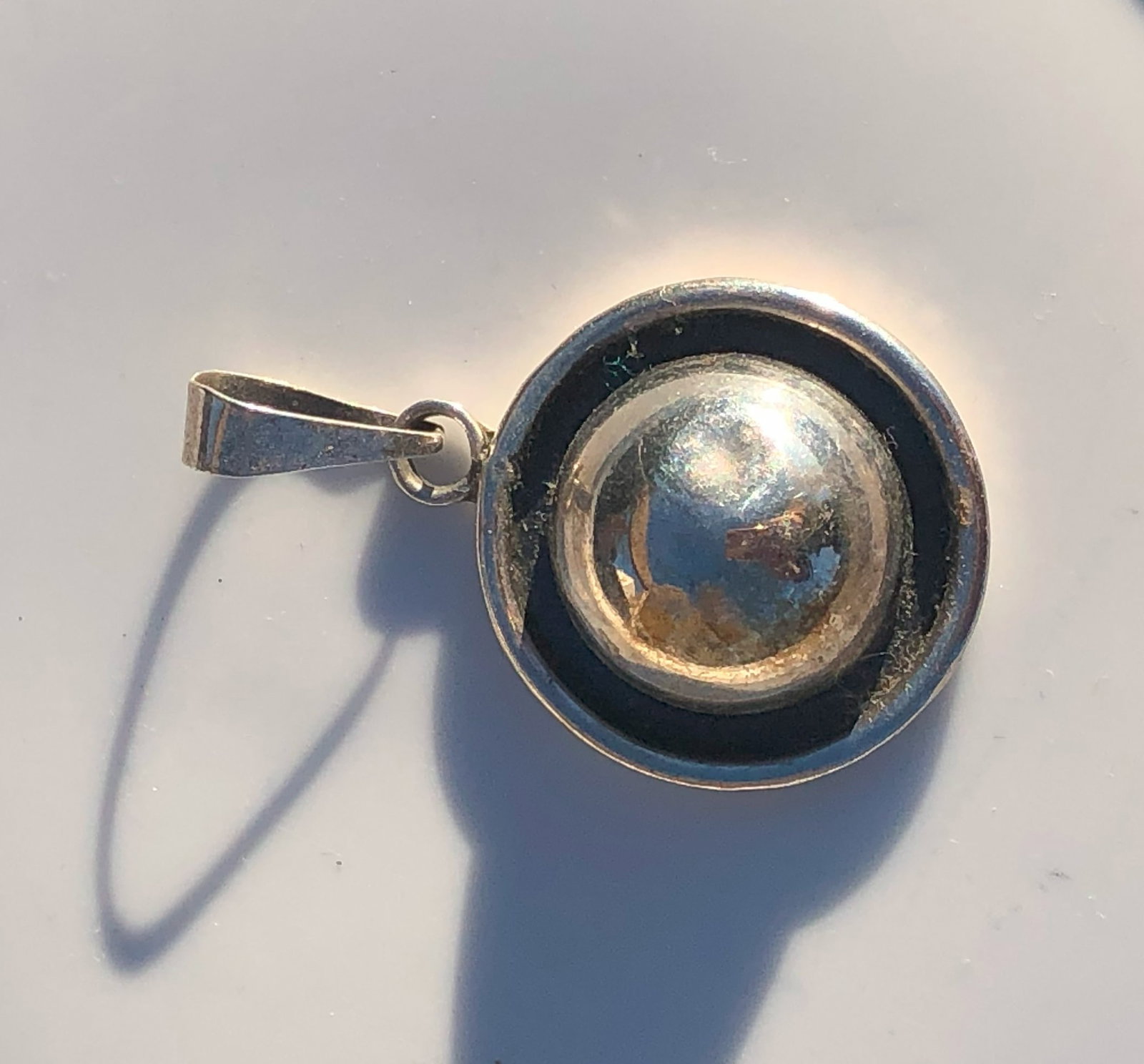 Vintage Silver Pendant: Vintage Silver Pendant, weight 14.6g