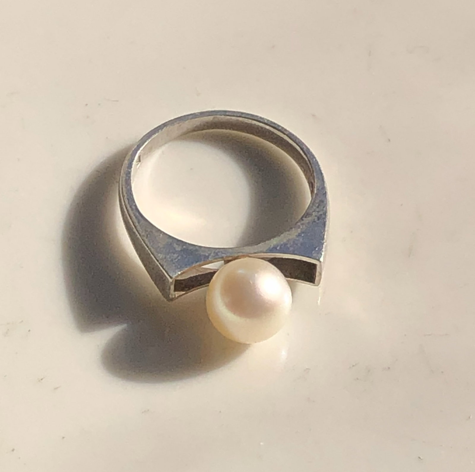 Vintage Silver Pearl Ring (1 of 3)