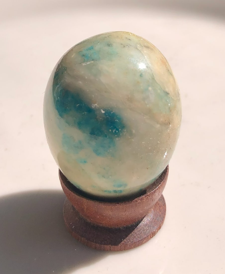 Vintage Stone Egg Display (1 of 2)