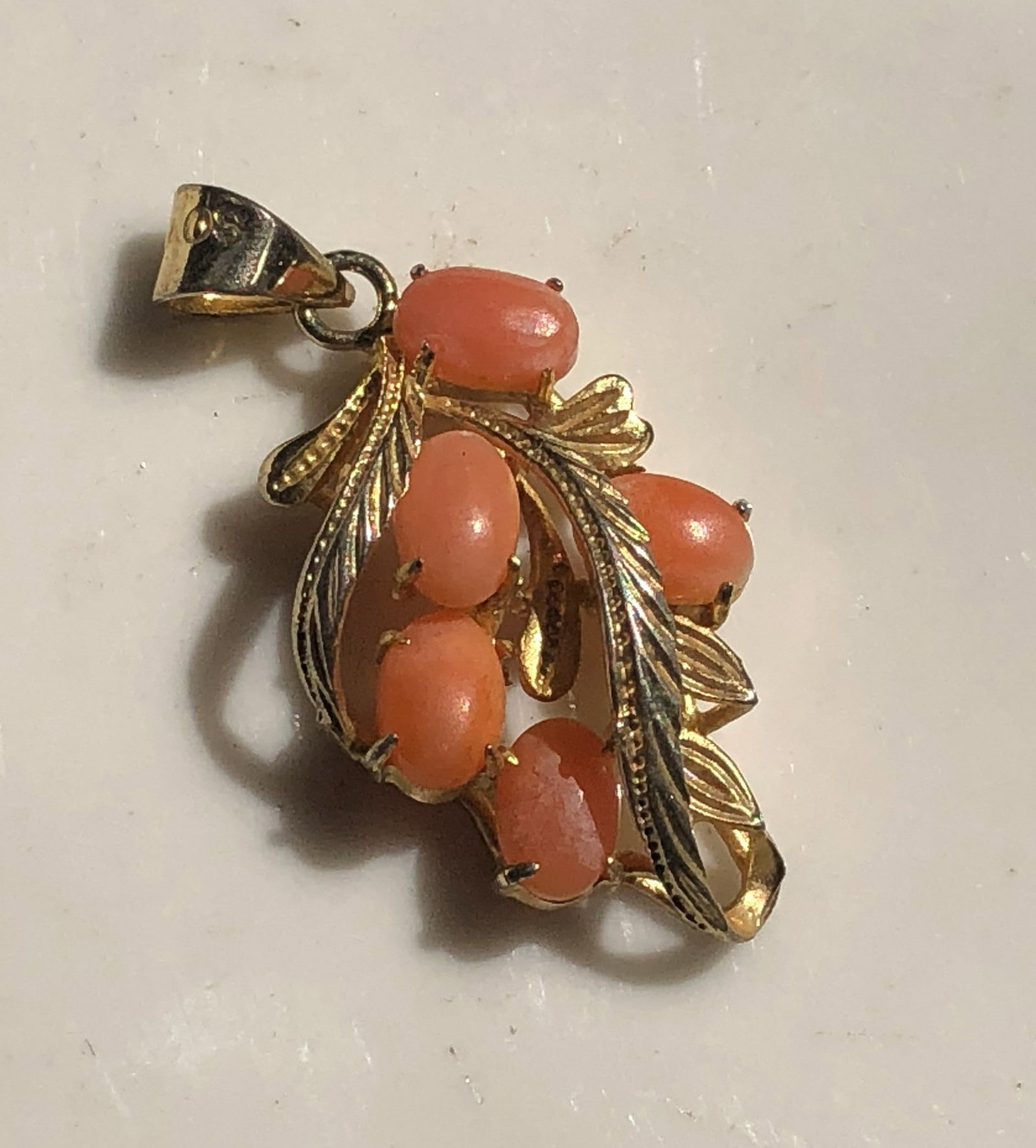 Vintage Coral Pendant (1 of 3)