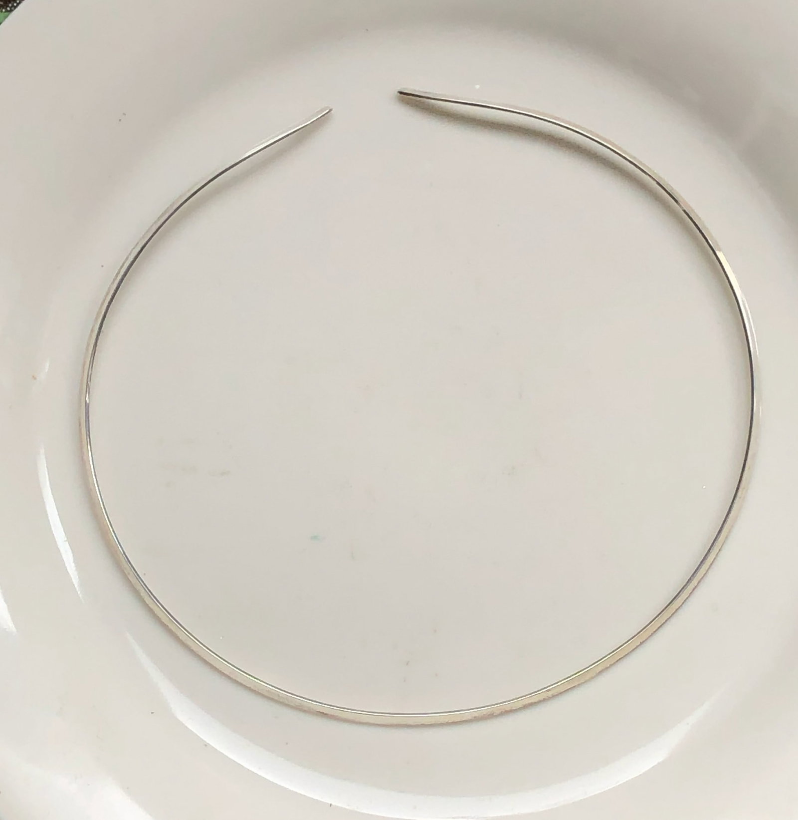 Vintage Silver Necklace: Vintage Silver Necklace, weight 9g