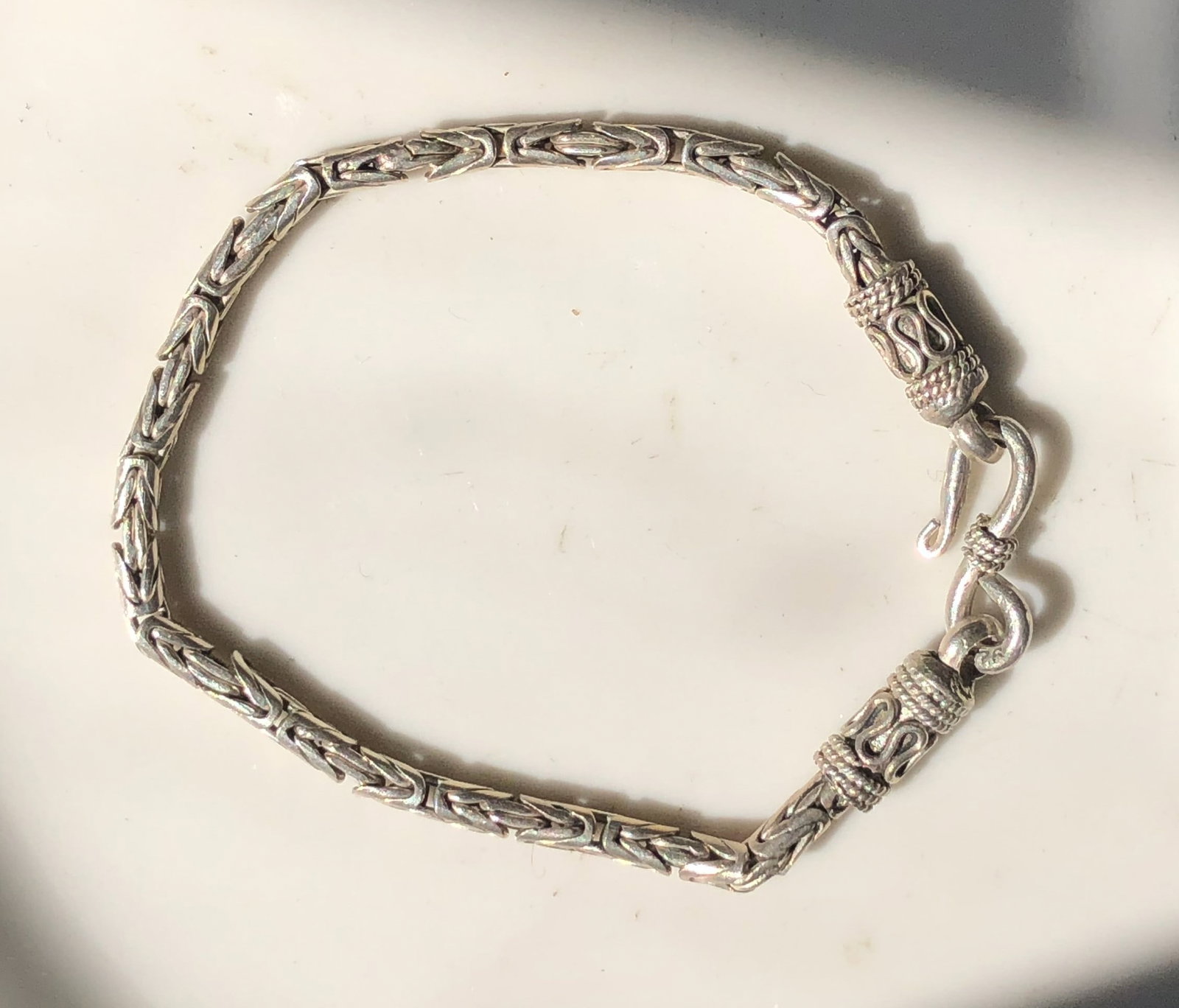 Vintage Silver Bracelet: Vintage Silver Bracelet, weight 12.2g