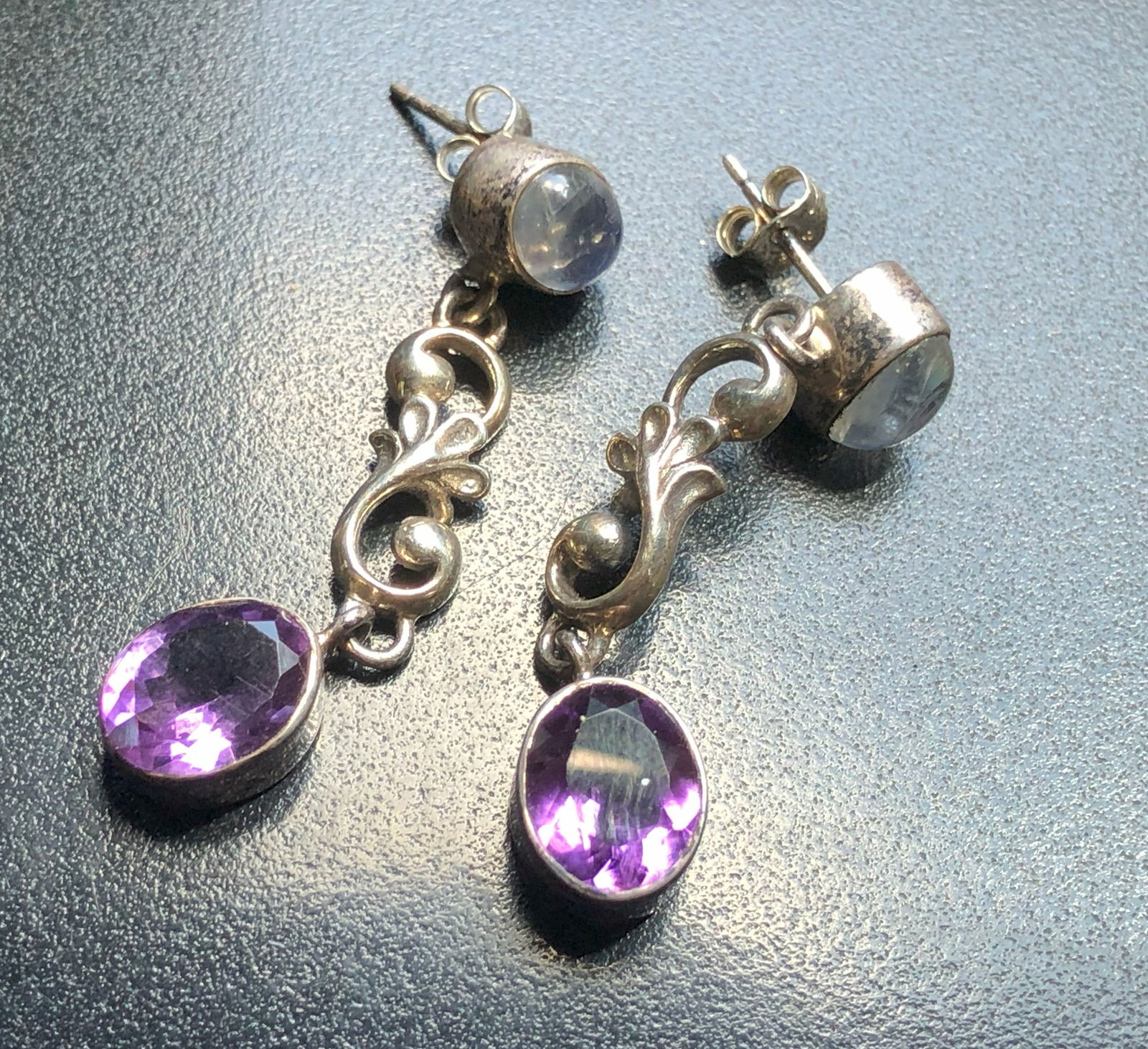 Pair of Silver Earrings: Pair of Silver Earrings