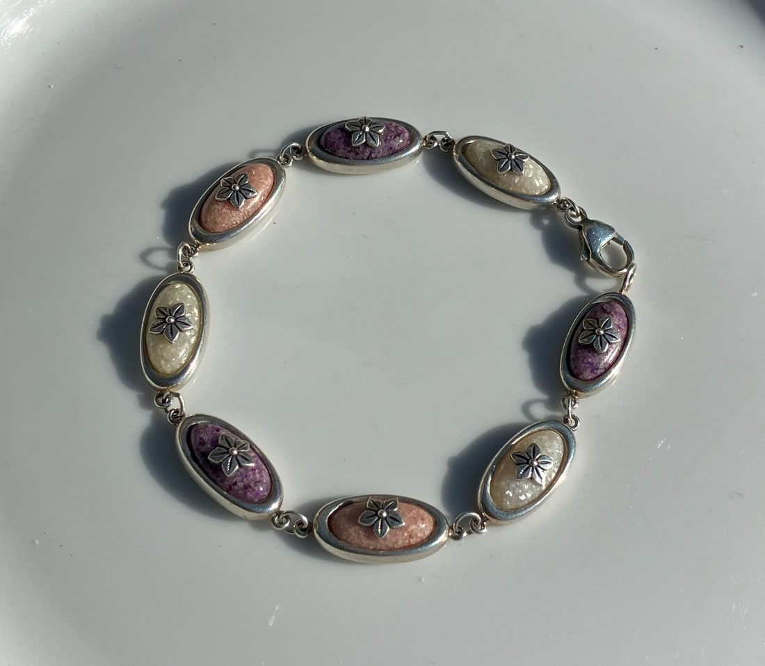Vintage silver Bracelet: Vintage silver Bracelet, weight 22.1g