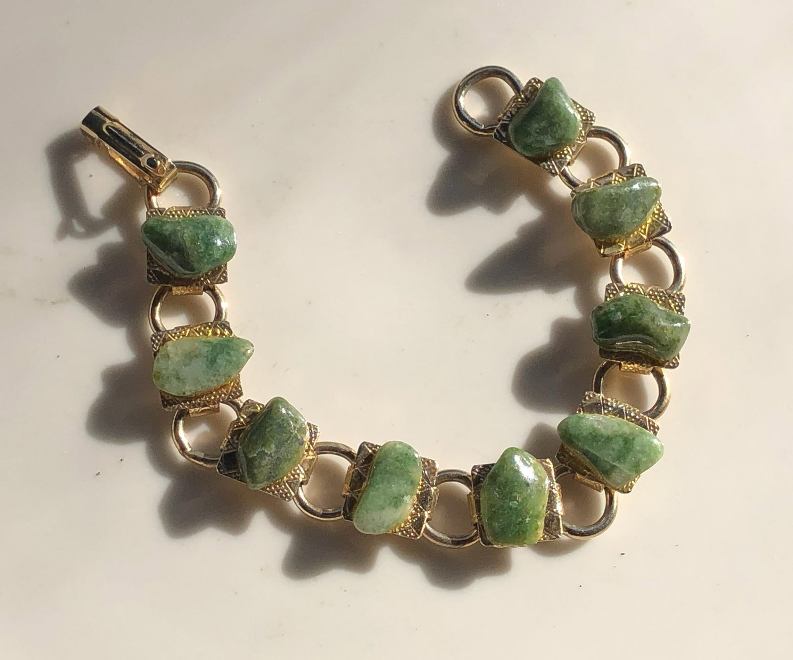 Vintage Green Stone Bracelet (1 of 2)