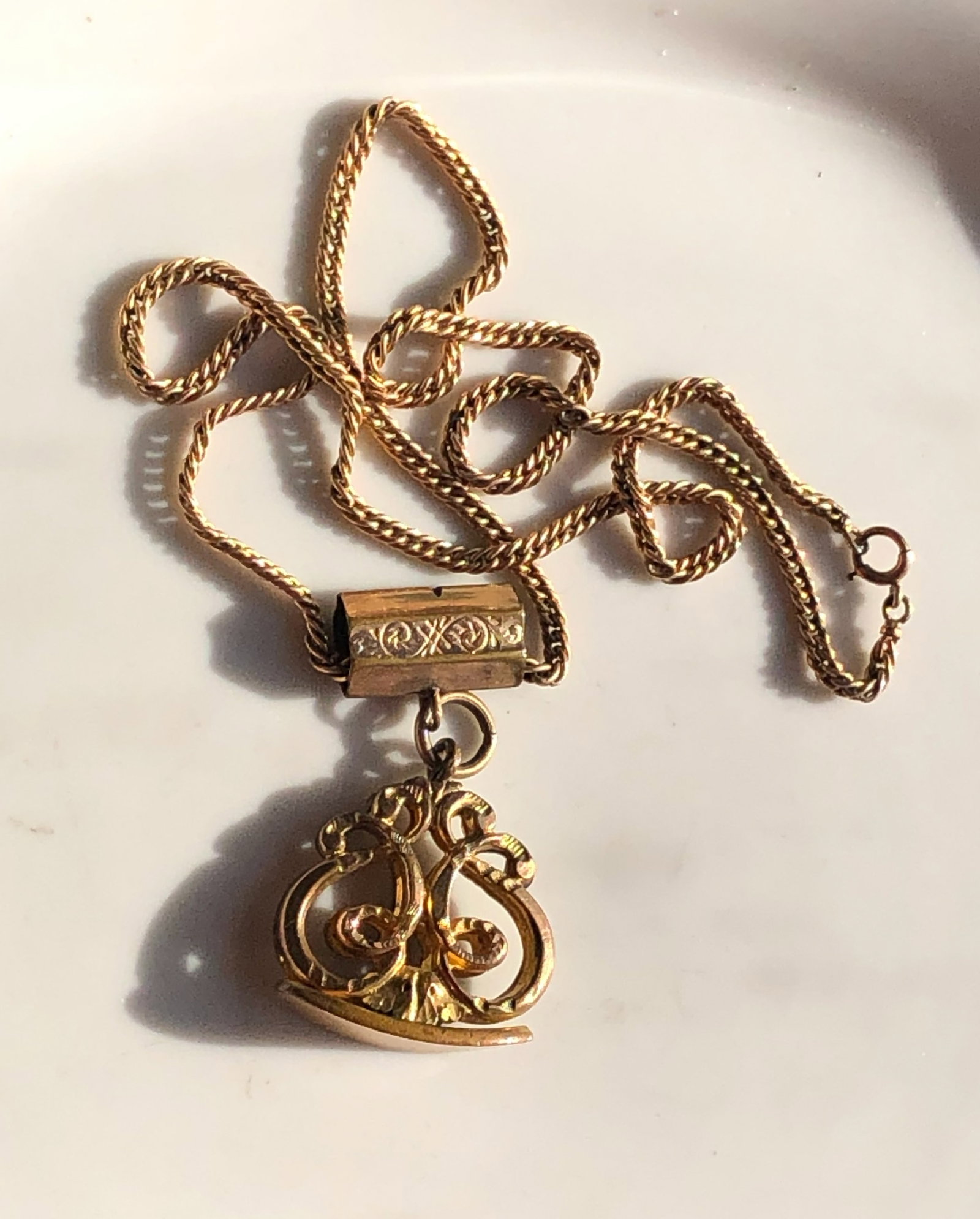 Antique gold Filled Necklace: Antique gold Filled Necklace, weight 16.6g