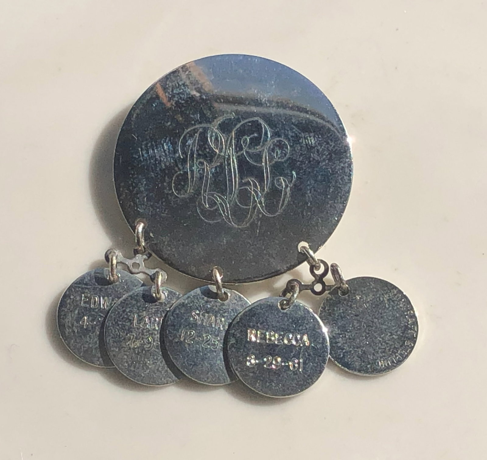 Vintage Silver Brooch Pin: Vintage Silver Brooch Pin