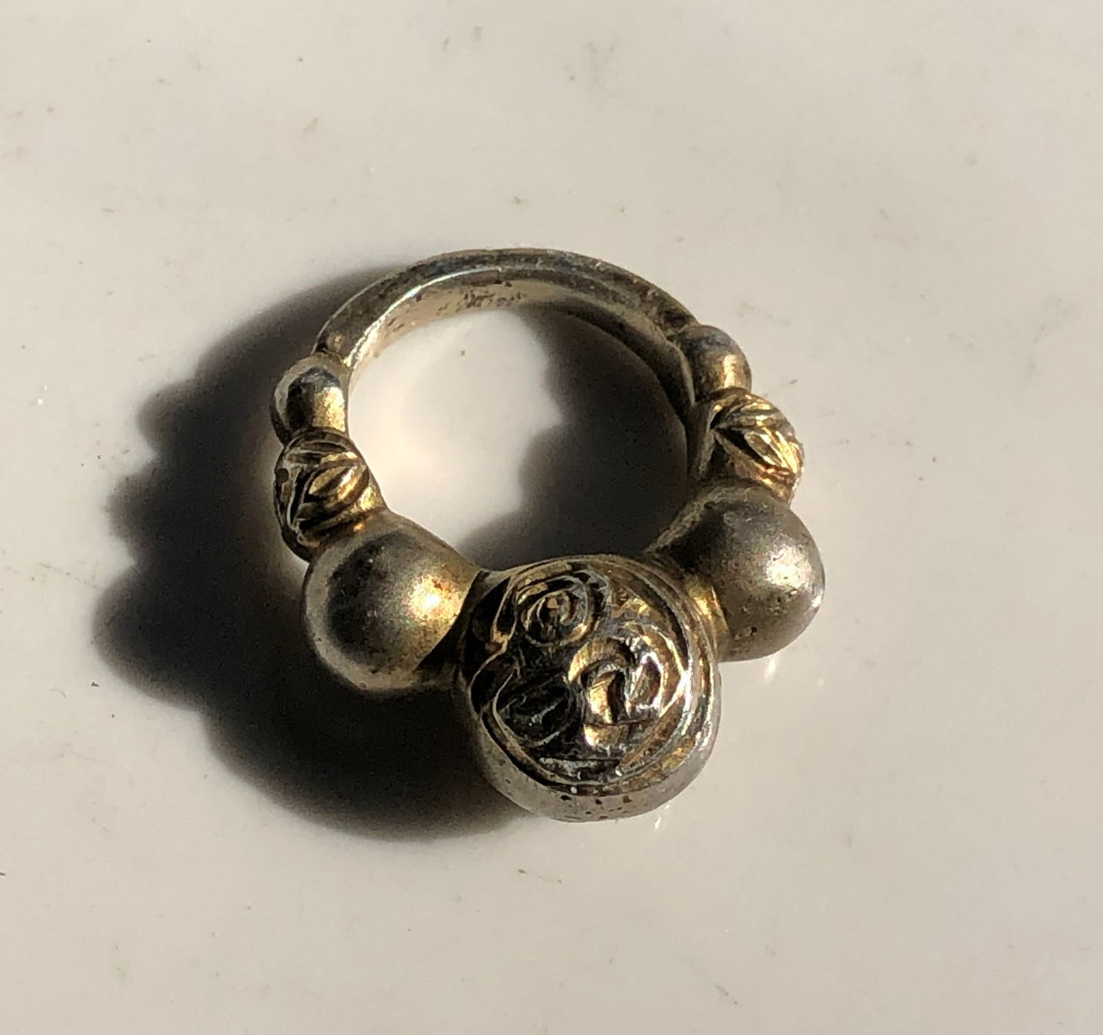 Vintage silver ring: Vintage silver ring, Size 6, weight 20g