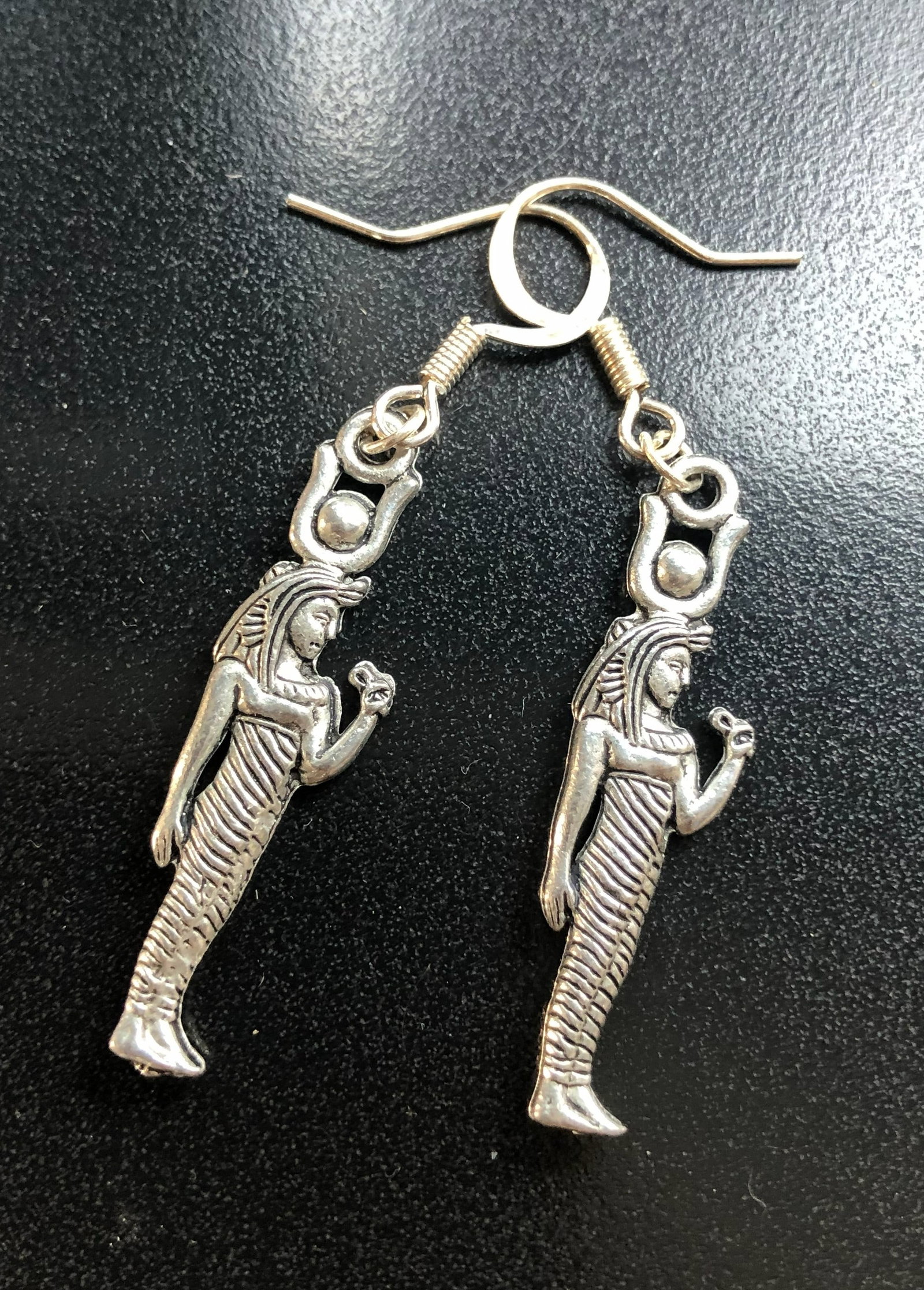 Pair of Earrings (1 of 3)
