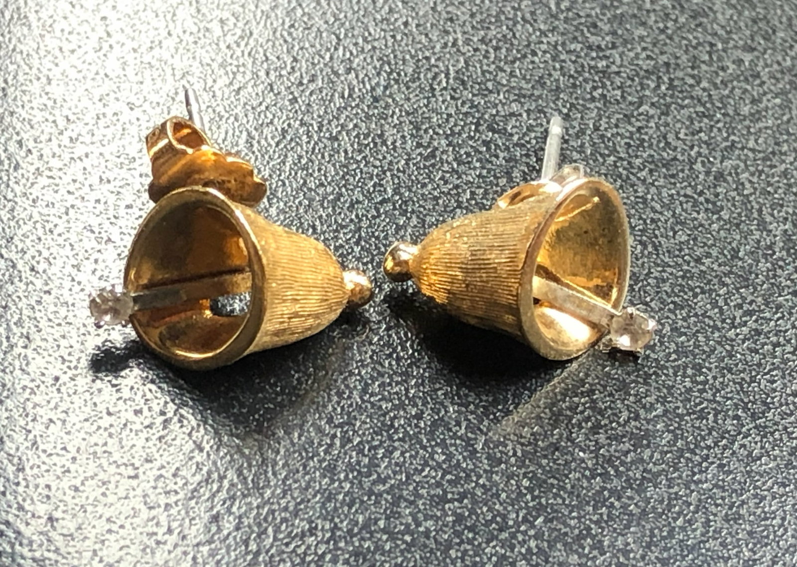 Pair of Silver Earrings: Pair of Silver Earrings