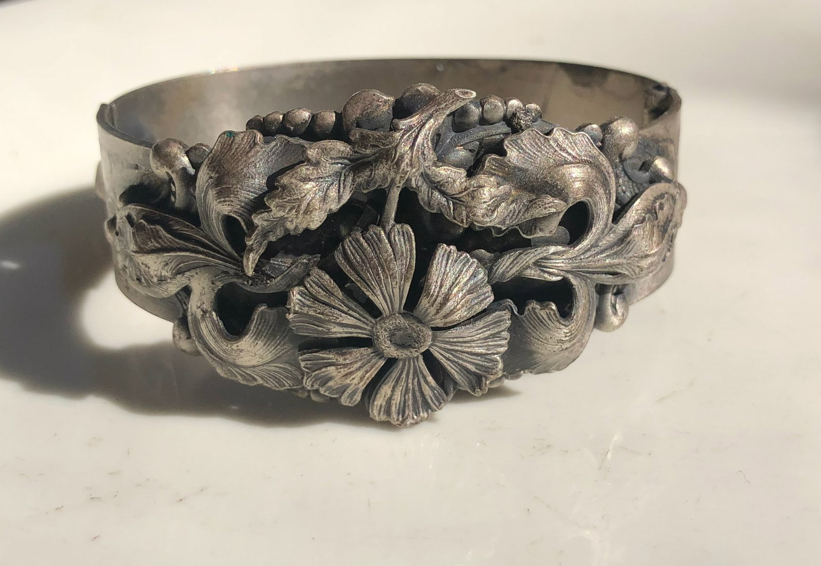 Vintage Low Grade Silver Bracelet: Vintage Low Grade Silver Bracelet