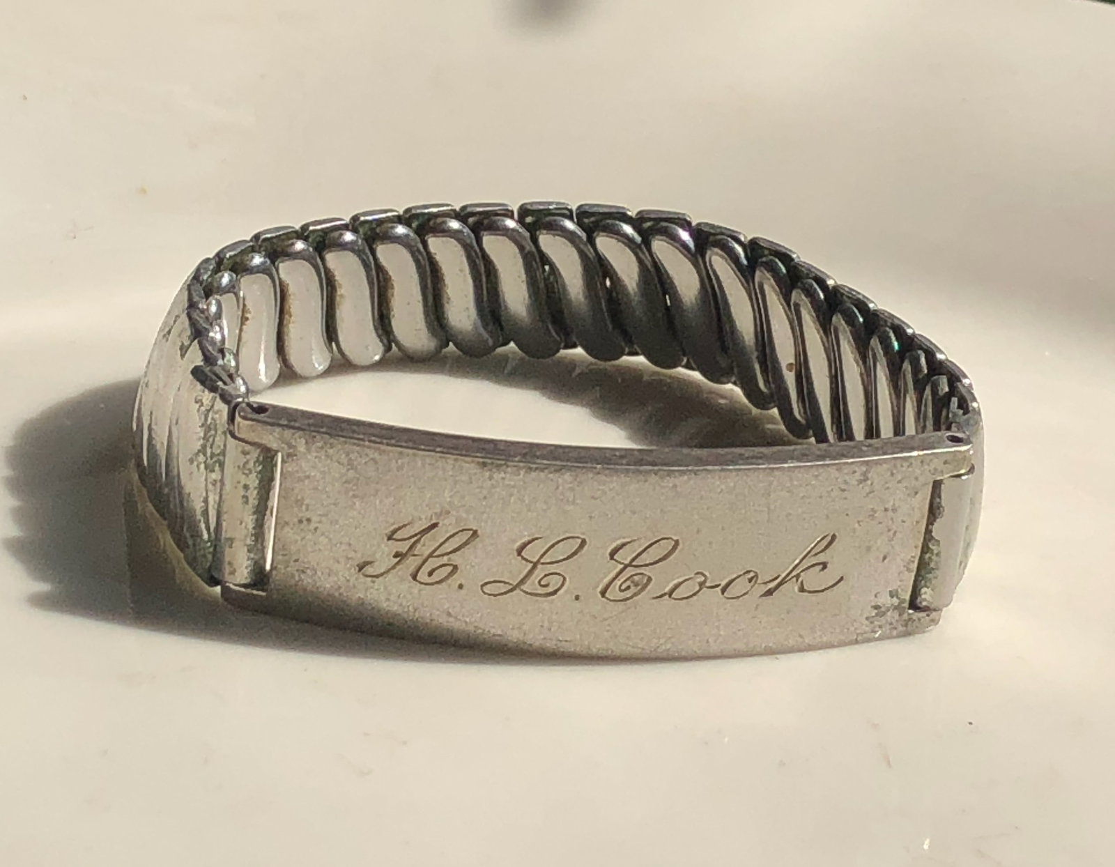 Vintage Silver Bracelet: Vintage Silver Bracelet, weight 23g