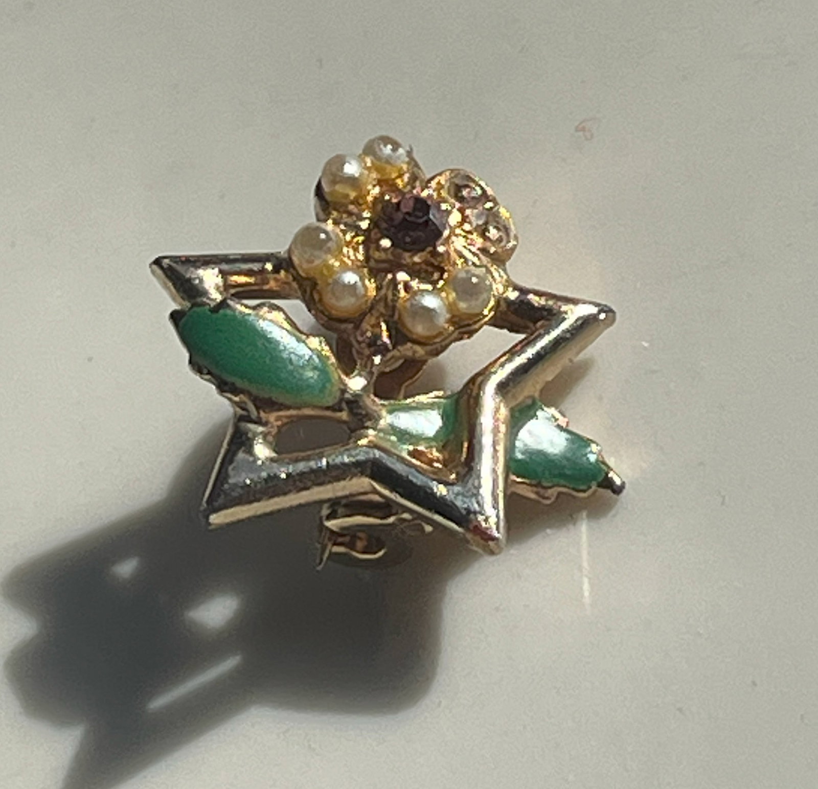 Vintage Brooch Pin: Vintage Brooch Pin