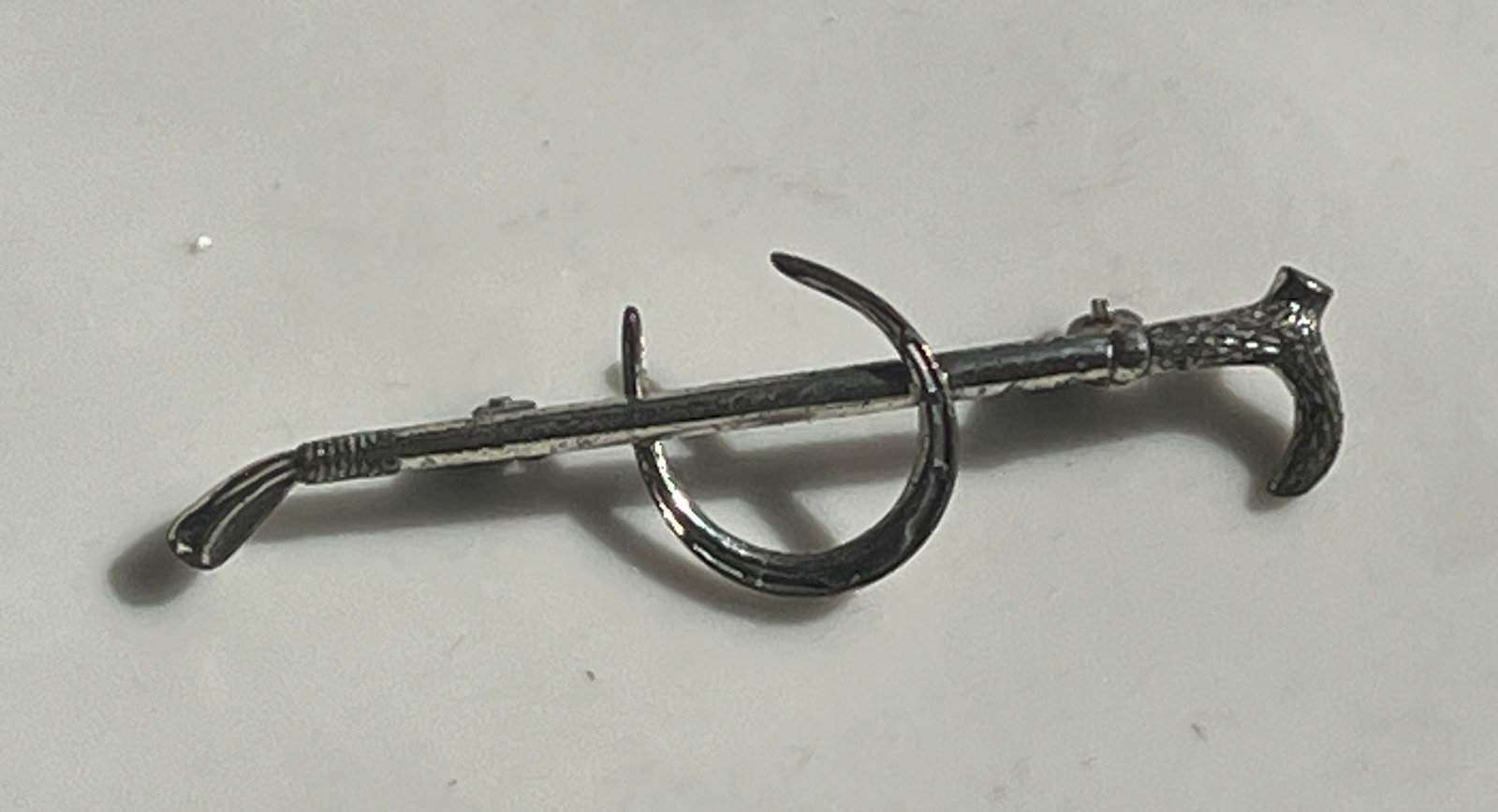 Vintage Silver Brooch Pin: Vintage Silver Brooch Pin