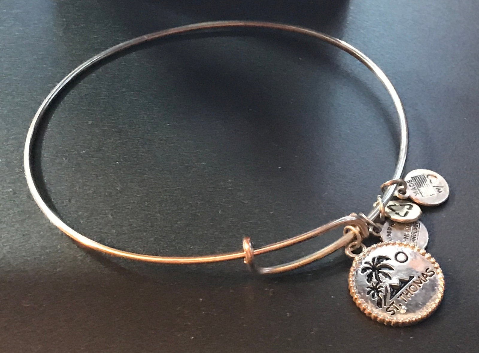 Vintage Silver Bracelet: Vintage Silver Bracelet