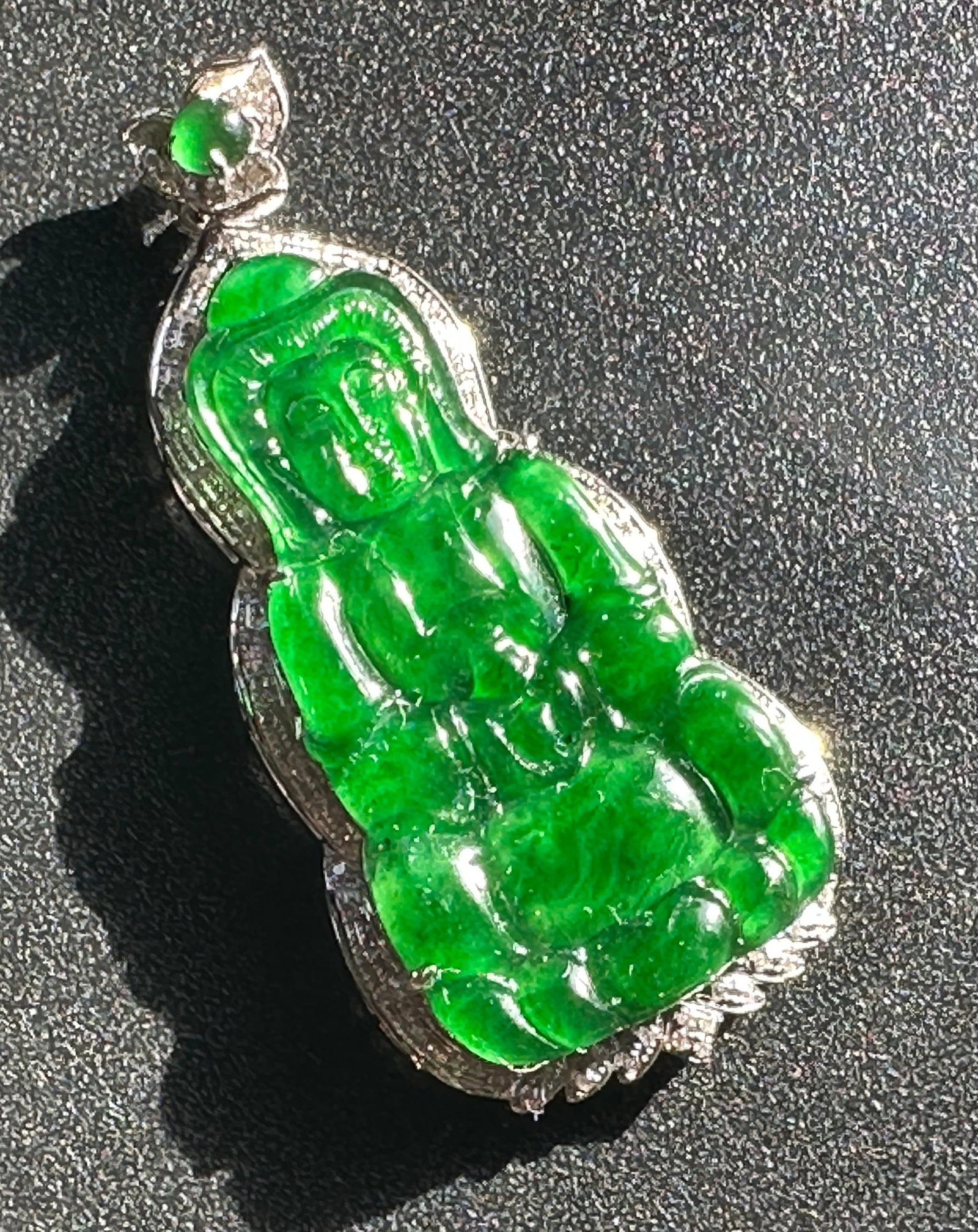 18K gold Diamond Jadeite Pendant: 18K gold Diamond Jadeite Pendant, Size: 2"