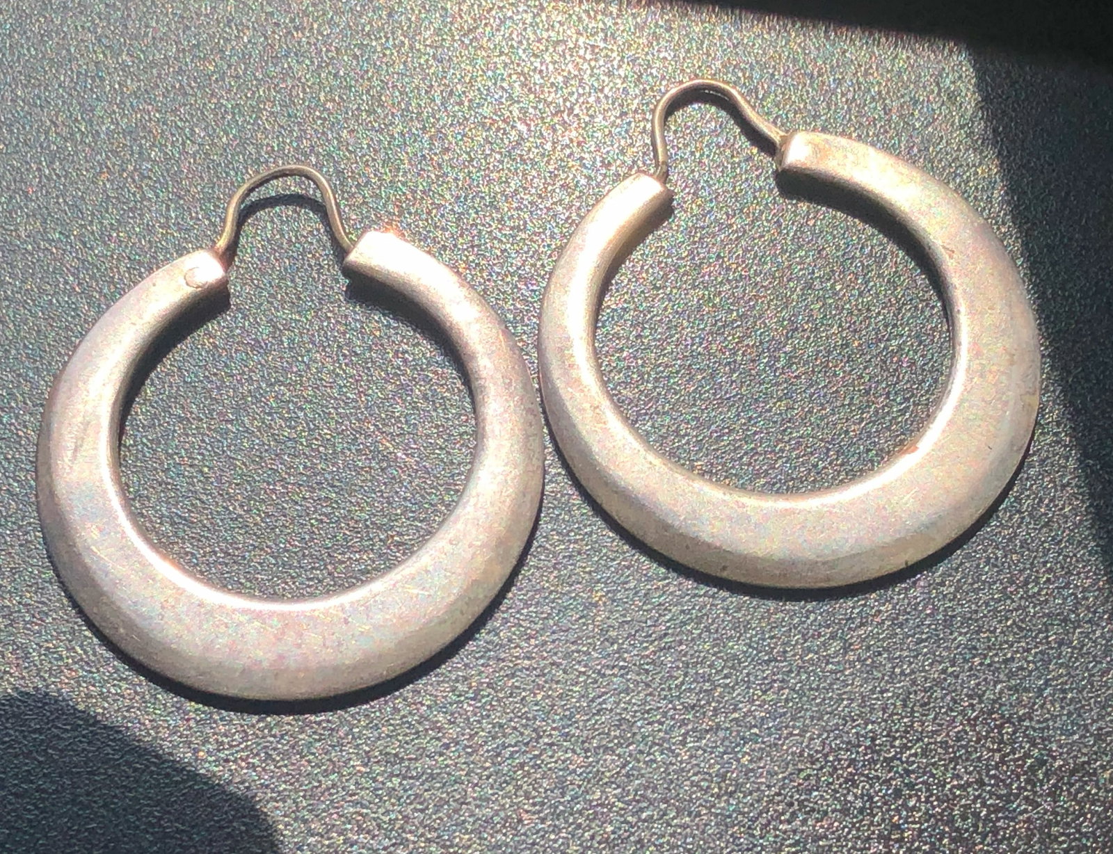 Pair of Silver Earrings: Pair of Silver Earrings, weight 10.3g