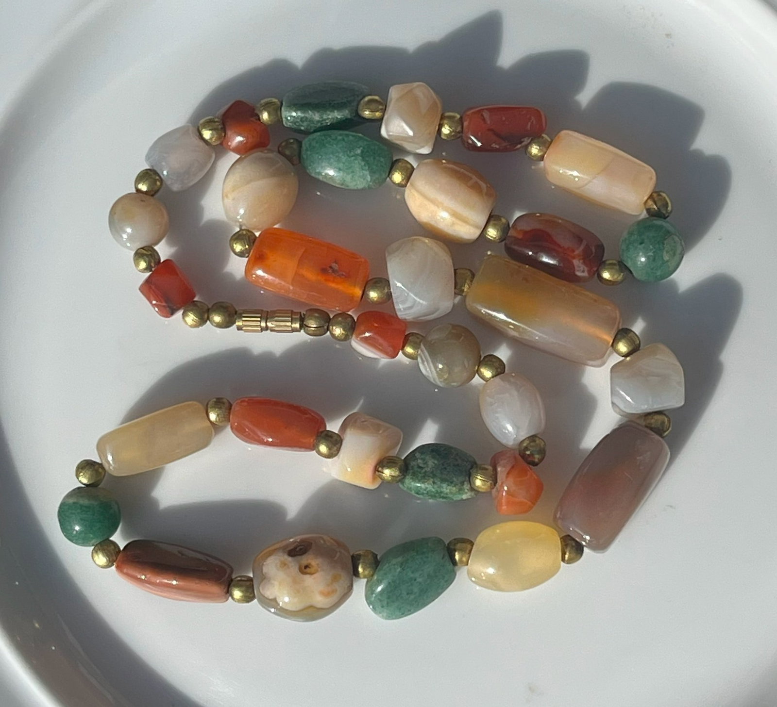 Vintage Carnelian Stone Necklace: Vintage Carnelian Stone Necklace