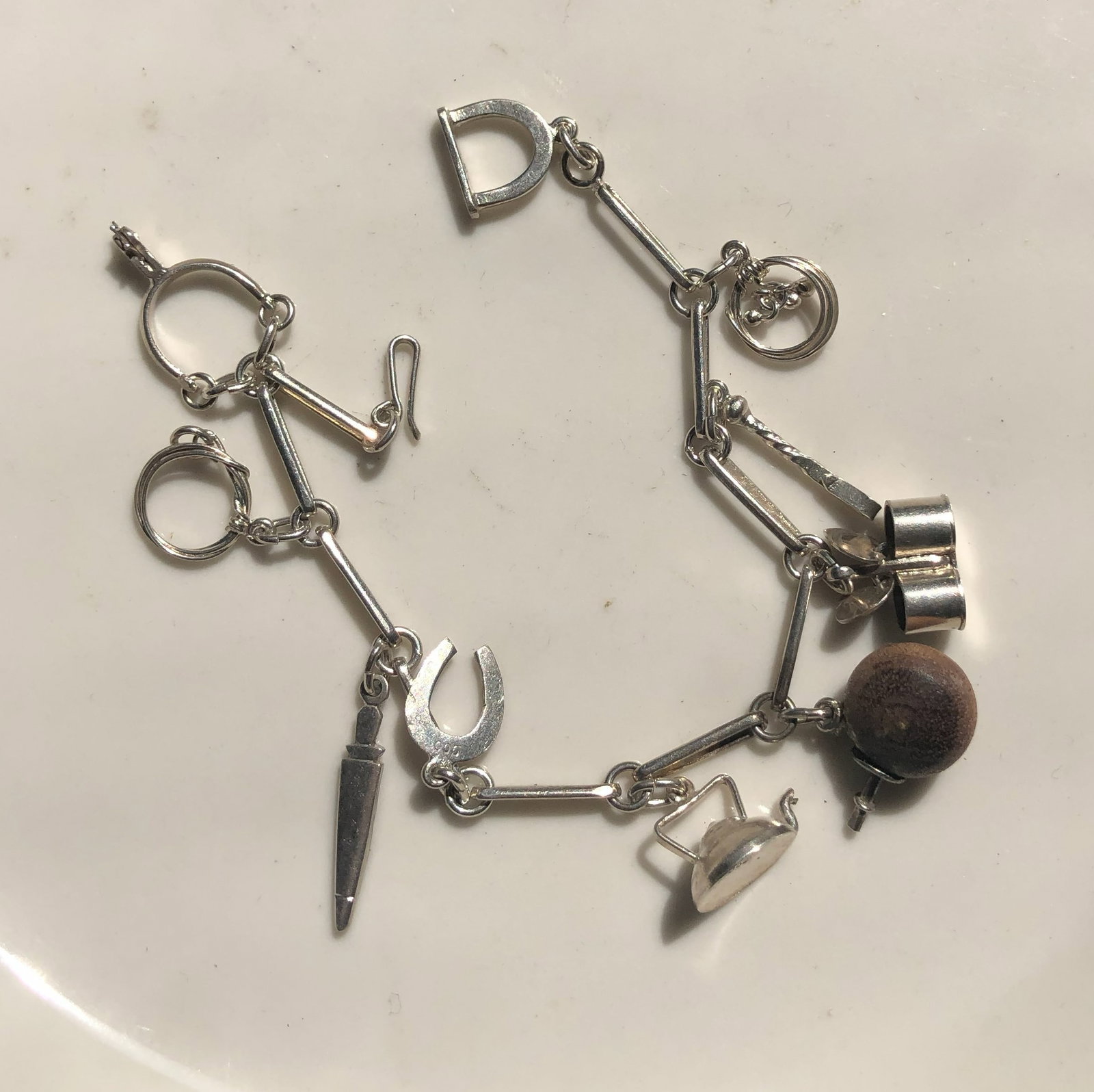 Vintage Silver Bracelet: Vintage Silver Bracelet