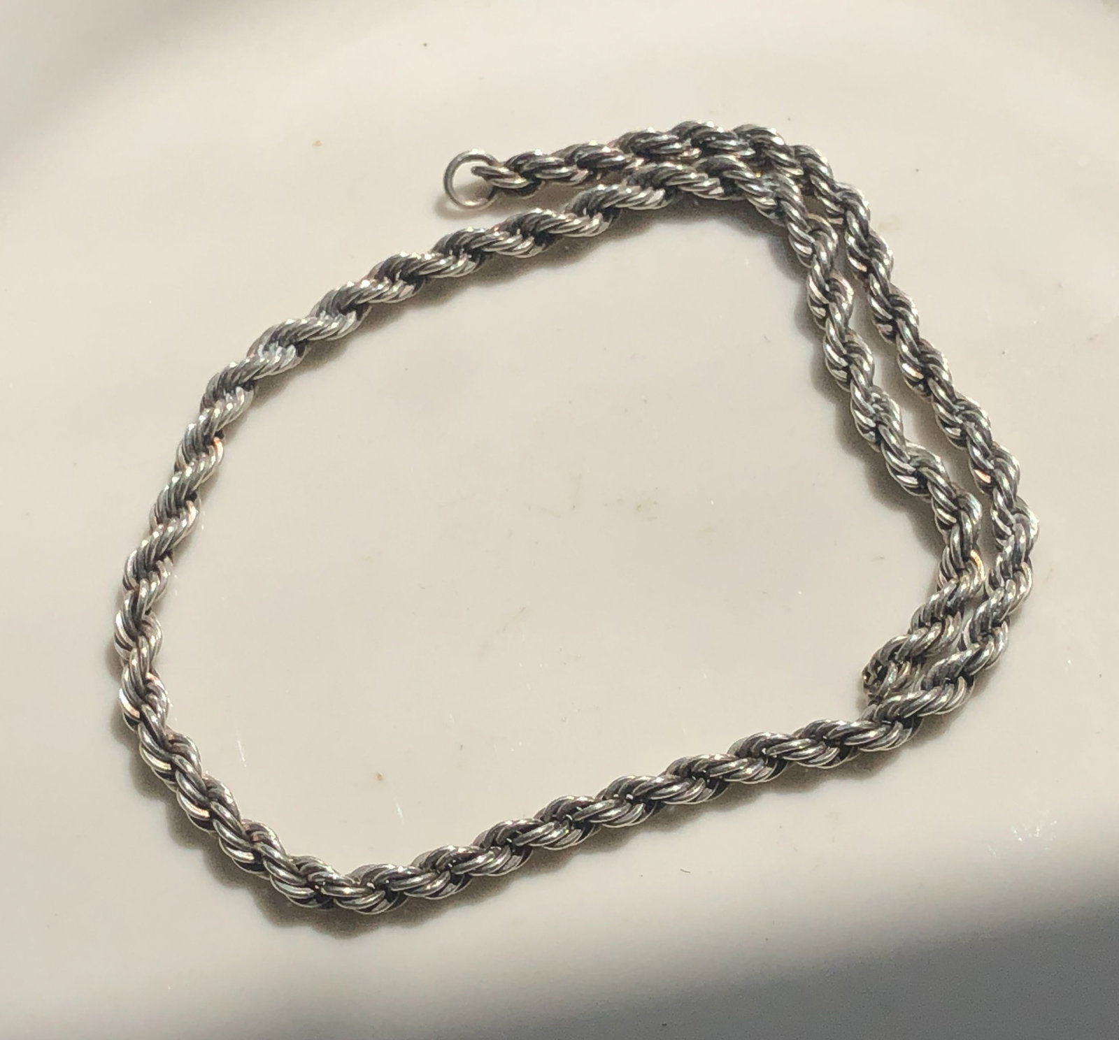 Vintage silver Necklace: Vintage silver Necklace, weight 13.7g