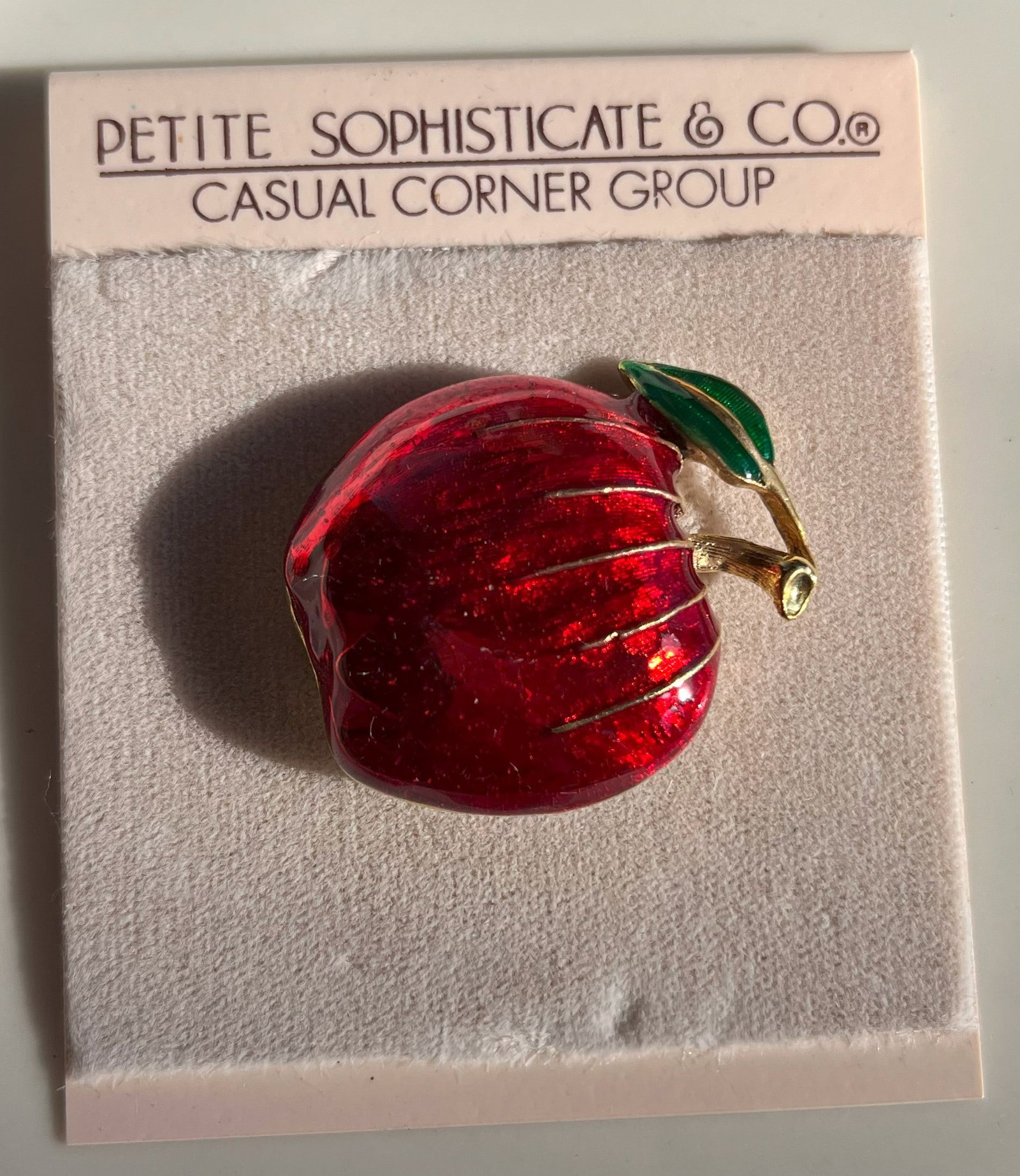 Vintage Brooch Pin: Vintage Brooch Pin