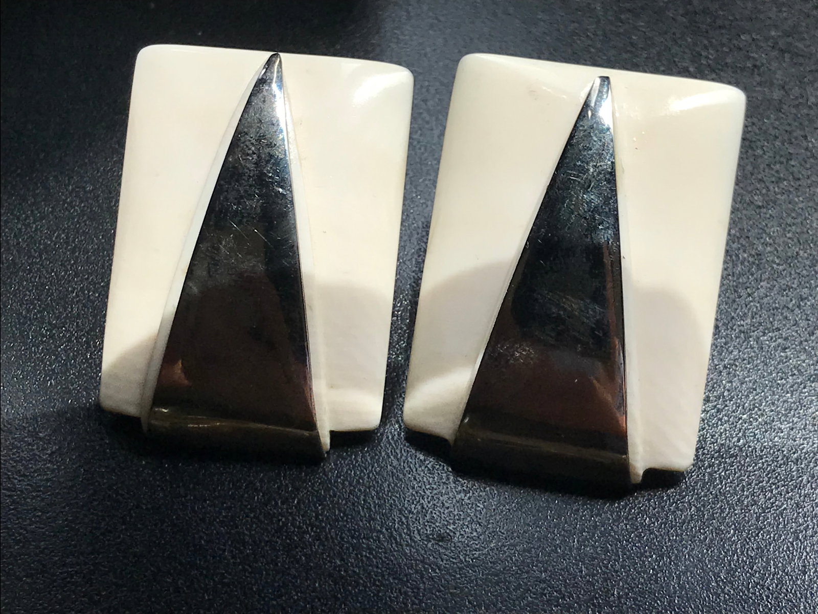 pair of earings, square design with 3 triangles on each, white and black (1 of 3)