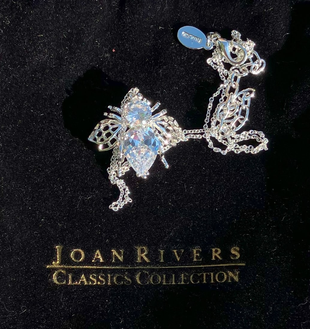 Joan Rivers Necklace (1 of 2)