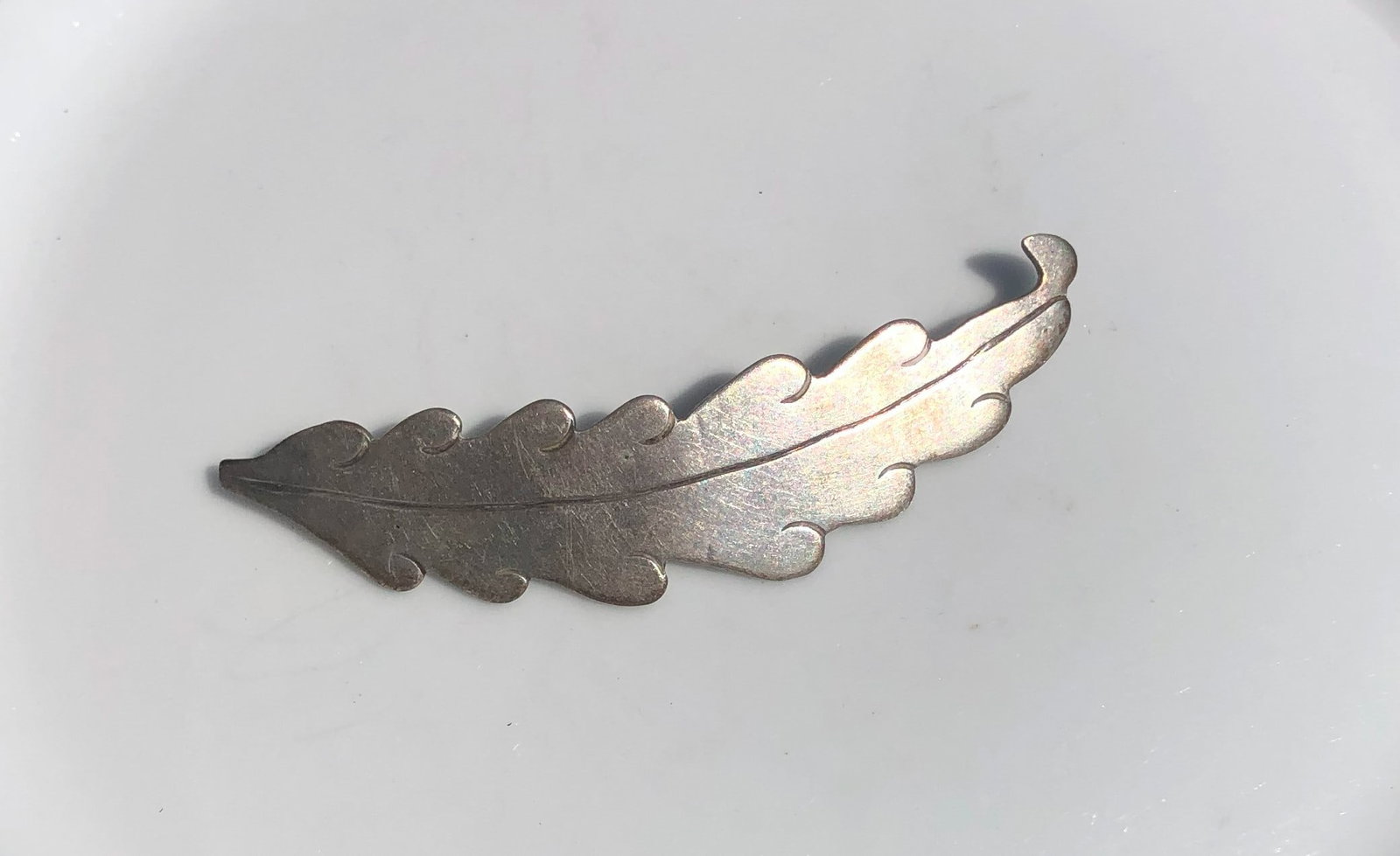 Vintage Silver Brooch Pin: Vintage Silver Brooch Pin, Size: 3.25"