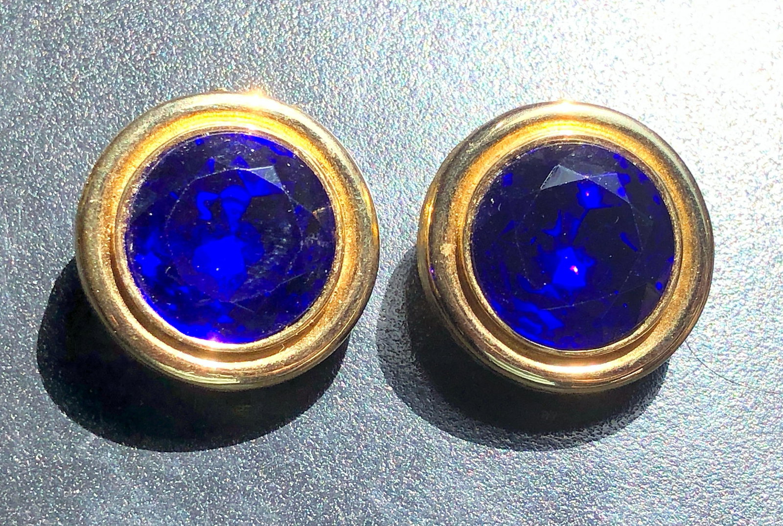Pair of Gold Filled Earrings (1 of 3)