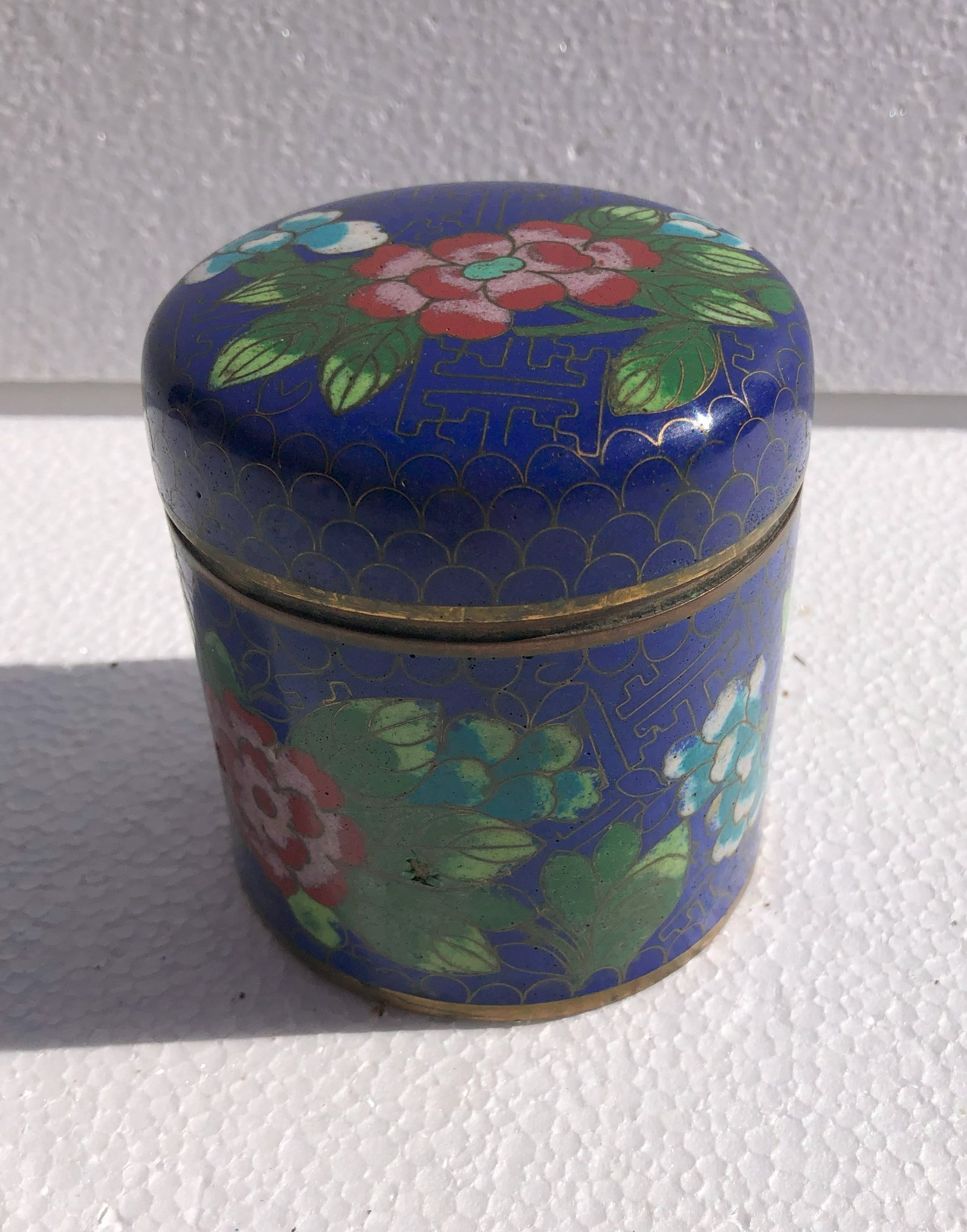 Antique Cloisonne Tea Caddy: Antique Cloisonne Tea Caddy, Size: 3"