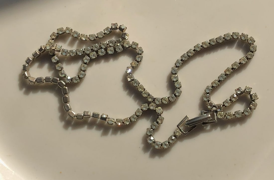 Vintage Necklace: Vintage Necklace