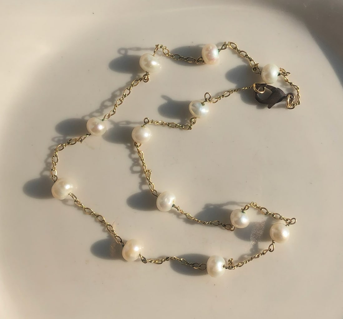 Vintage Pearl Necklace: Vintage Pearl Necklace