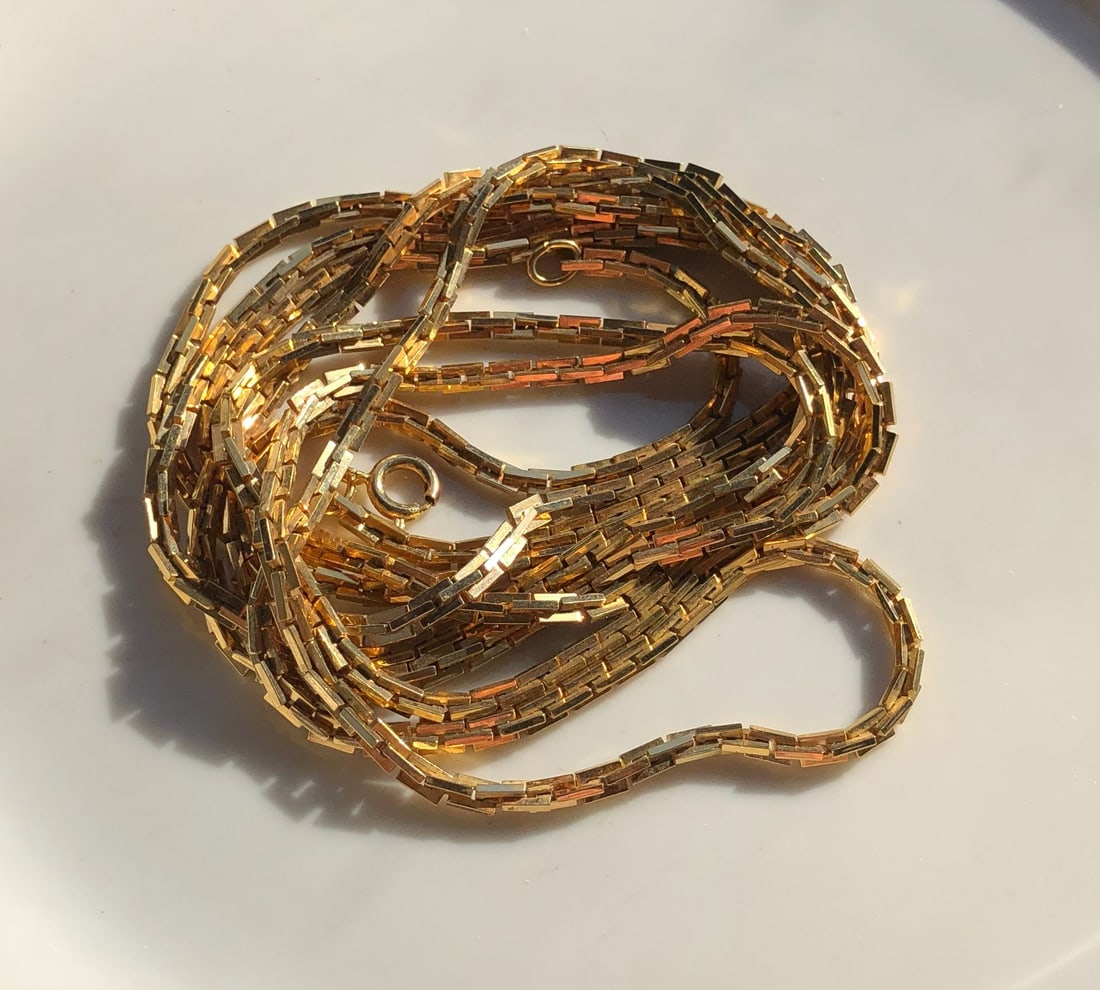 Vintage Necklace (1 of 2)