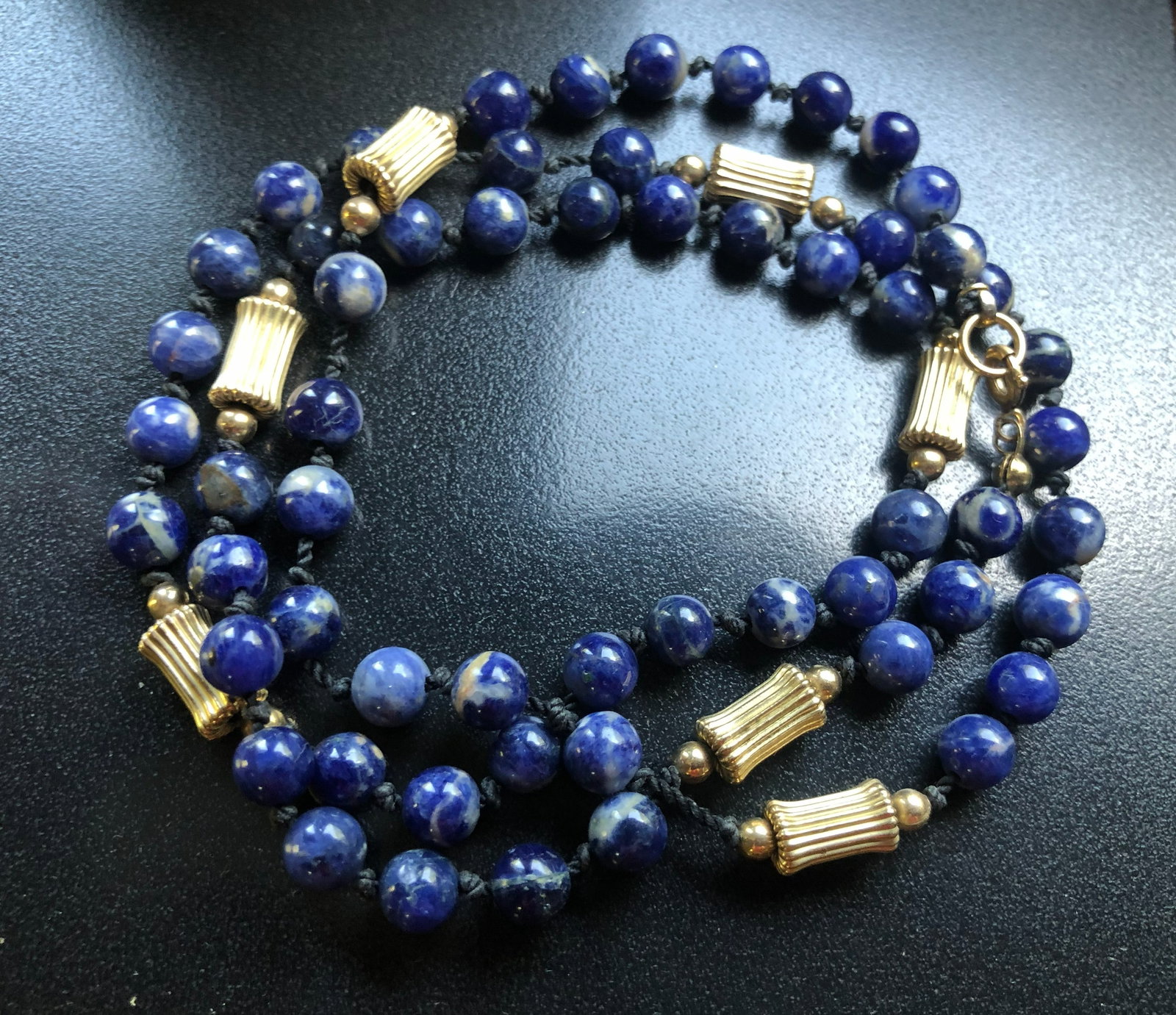 Vintage Lapis Necklace: Vintage Lapis Necklace