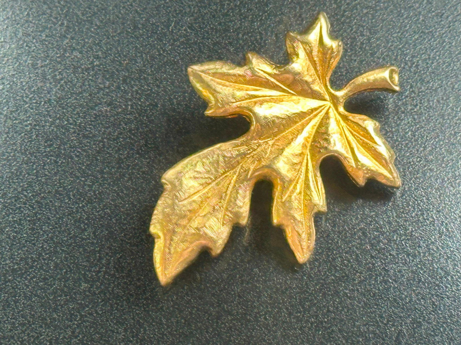 Vintage Brooch Pin: Vintage Brooch Pin