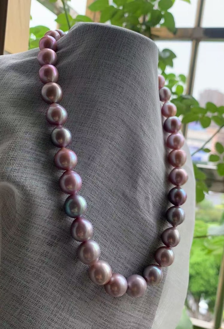 Natural Pearl Necklace: Natural Pearl Necklace, Size of pearl: 11-12mm