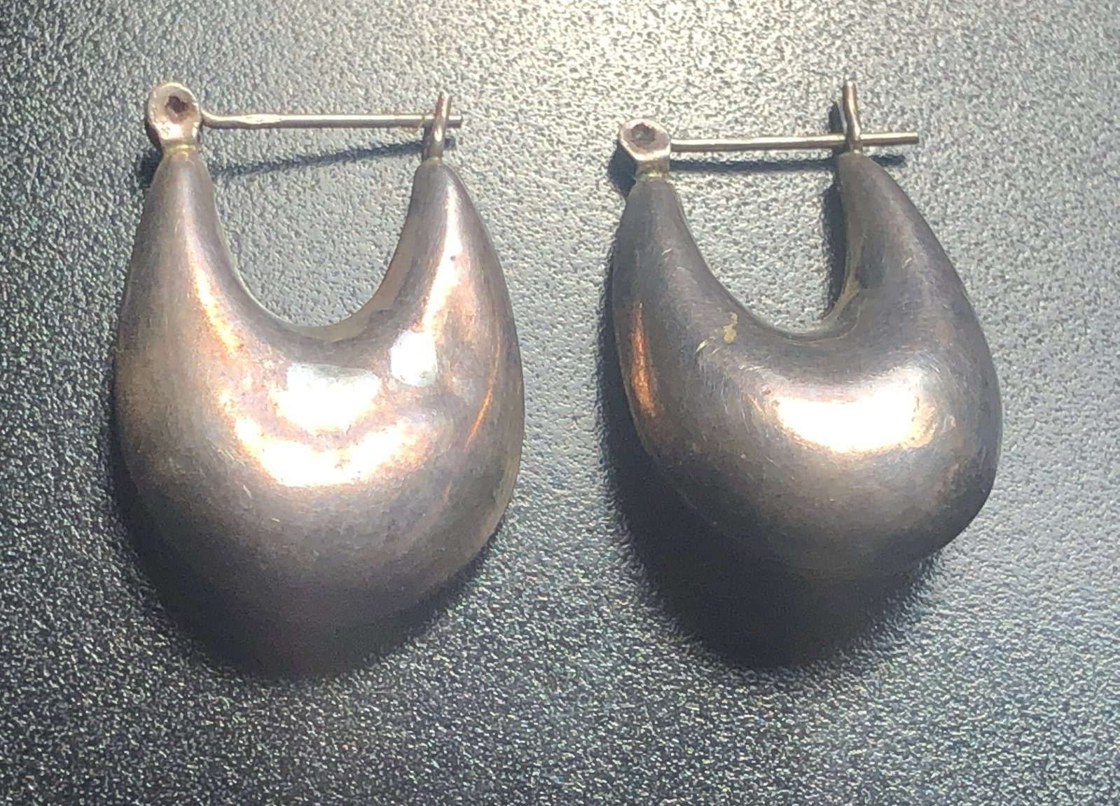 Pair of Silver Earrings: Pair of Silver Earrings
