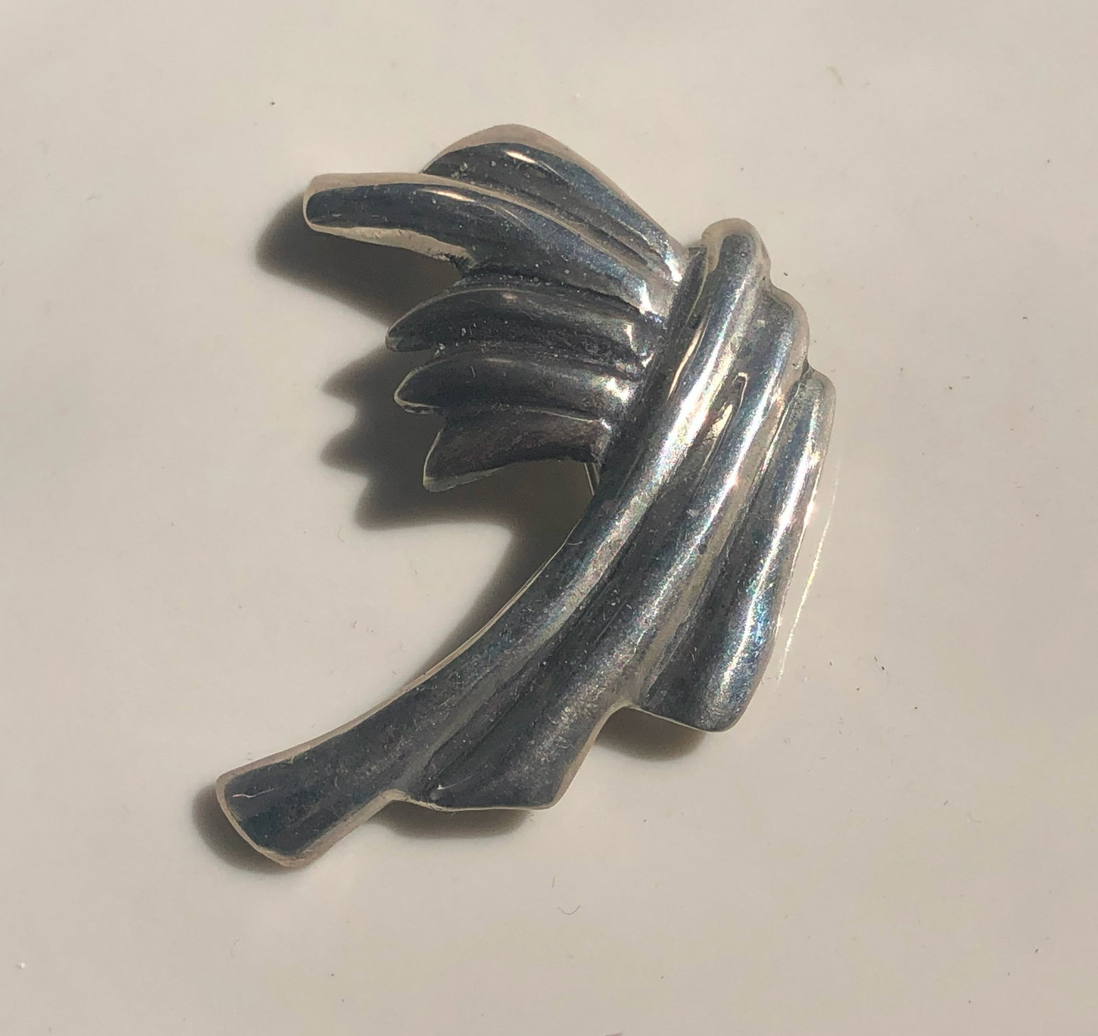 Vintage Silver Brooch Pin: Vintage Silver Brooch Pin