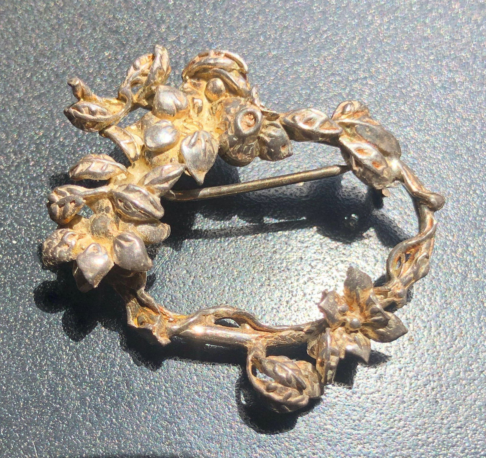 Vintage Silver Brooch Pin: Vintage Silver Brooch Pin