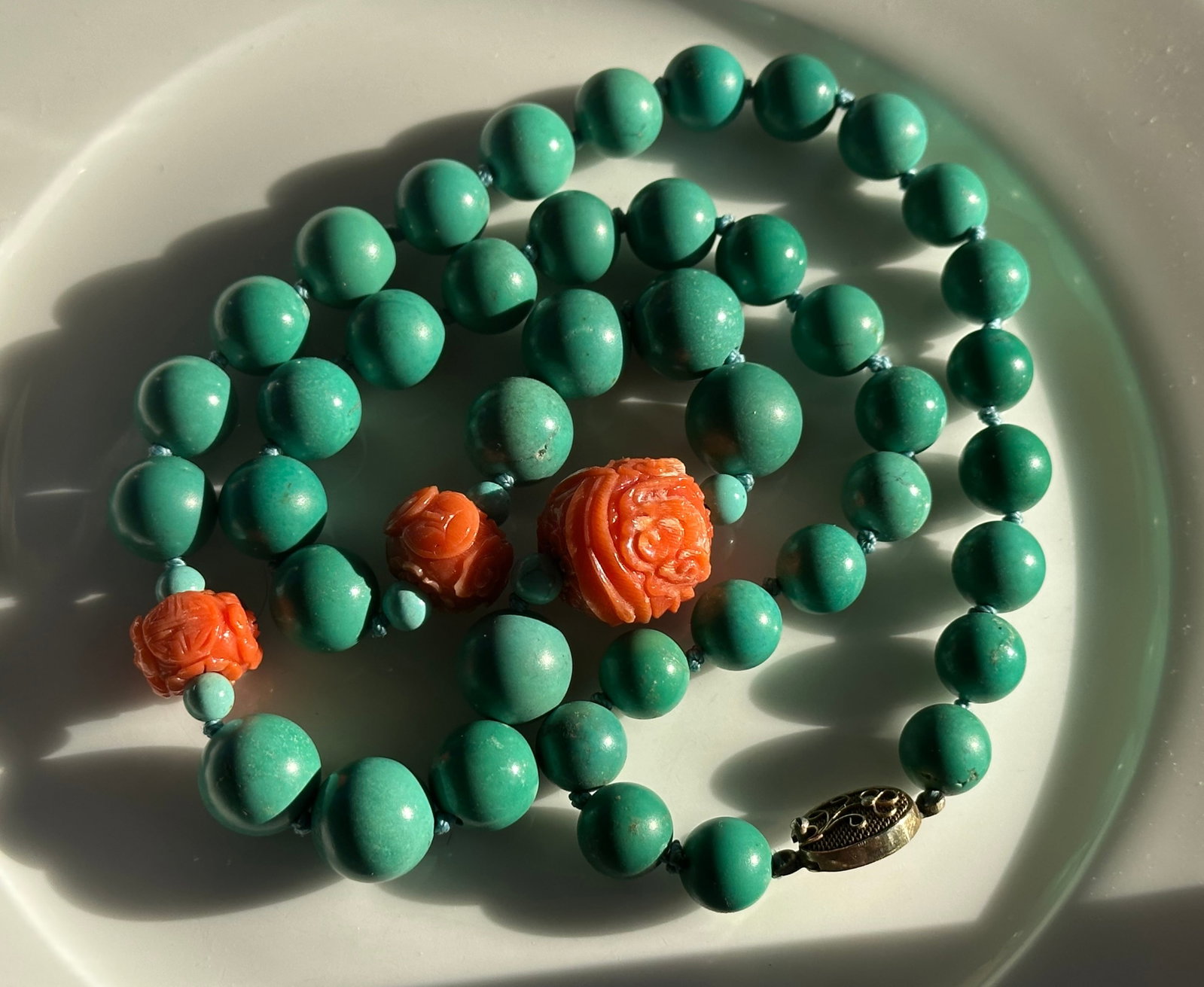 Vintage Turquoise Coral Necklace: Vintage Turquoise Coral Necklace, Size of biggest coral: 20mm