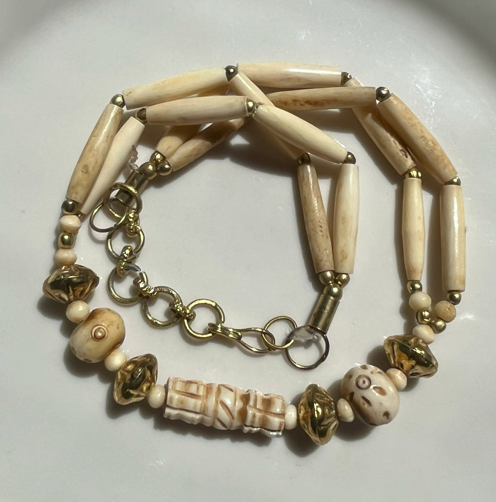 Vintage Necklace: Vintage Necklace