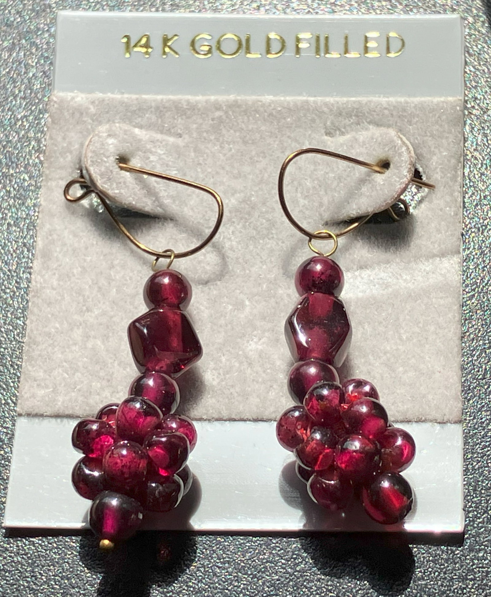 Pair of Garnet Earrings: Pair of Garnet Earrings