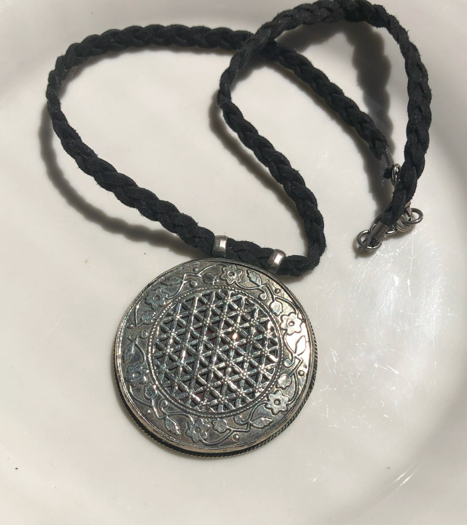 Vintage Necklace: Vintage Necklace
