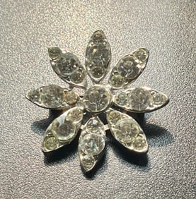 Vintage Brooch Pin